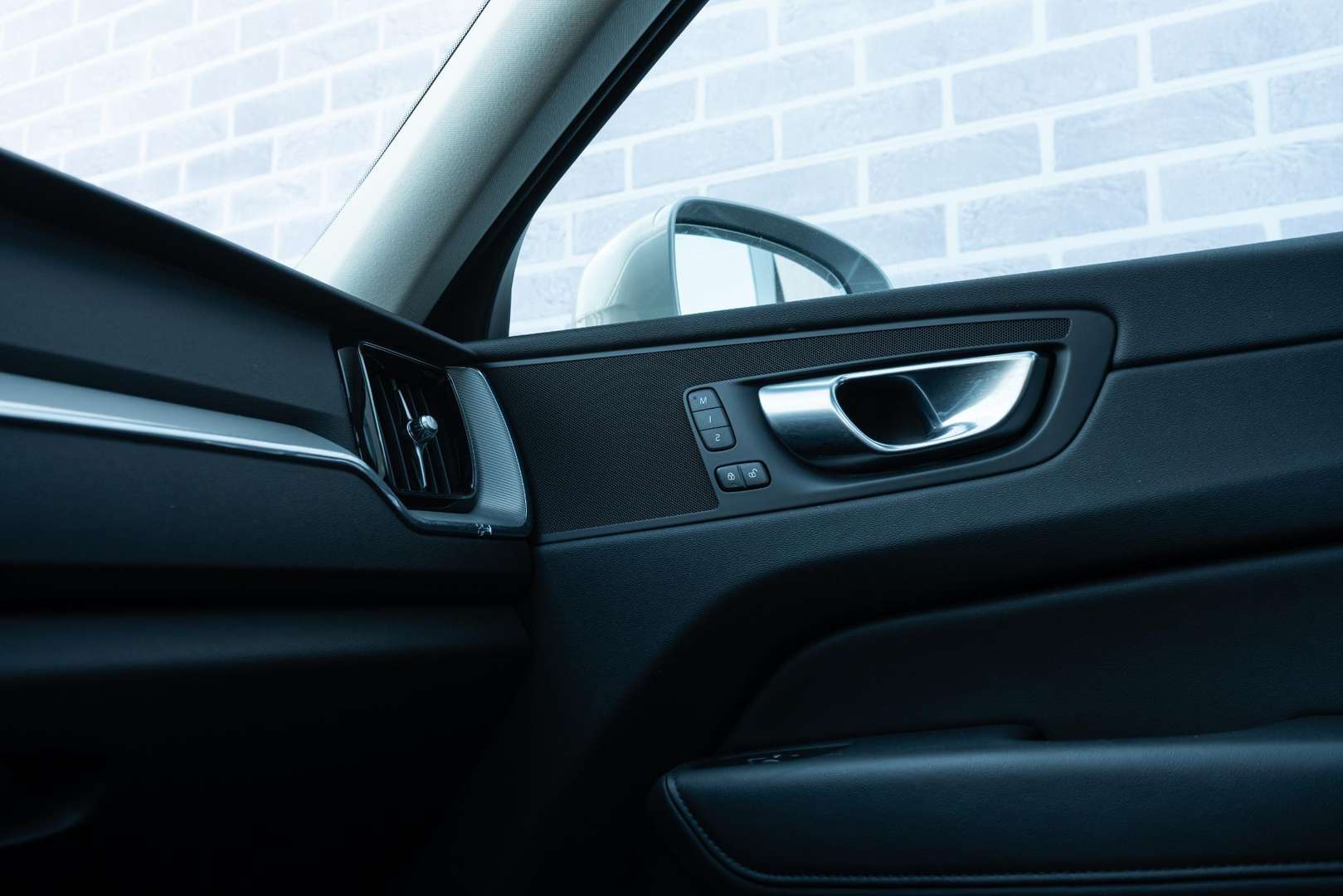 Volvo XC60 Plus Bright T6 Plug-in Hybrid - 2023 - Joinsteer - #6