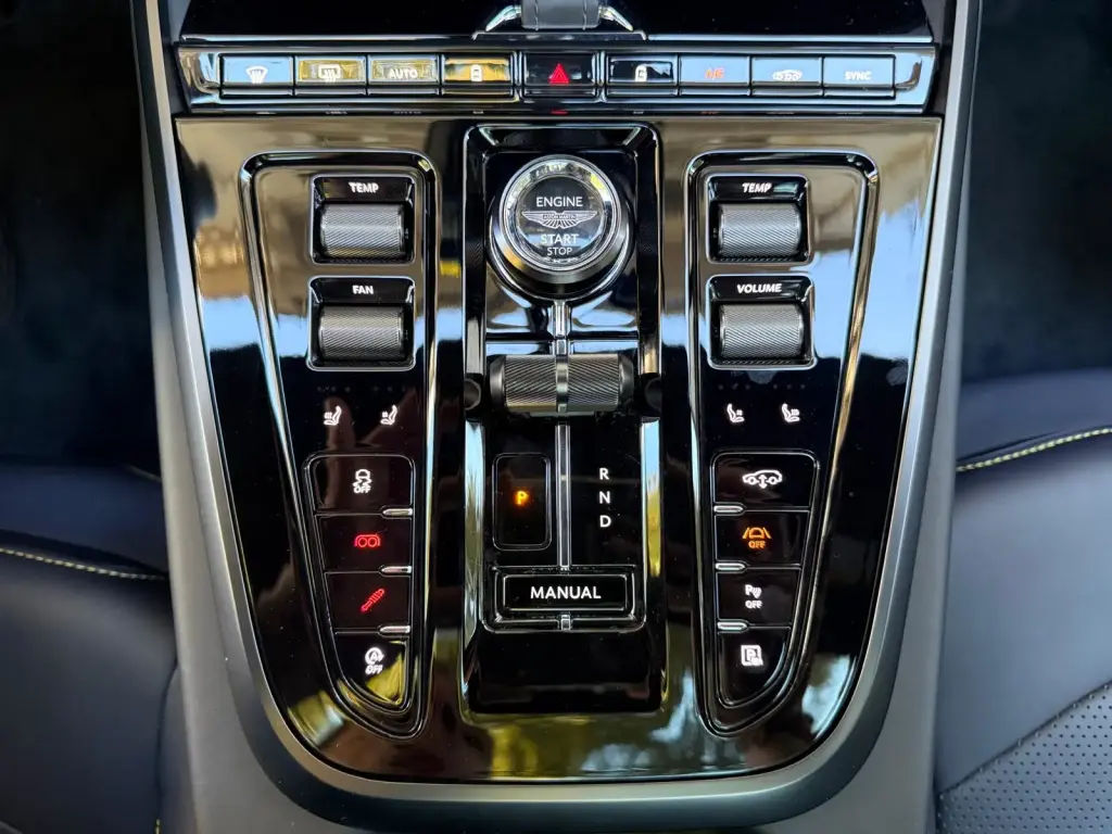 Aston Martin DBX 707 SUV 4.0 - 2025 - Joinsteer - #11