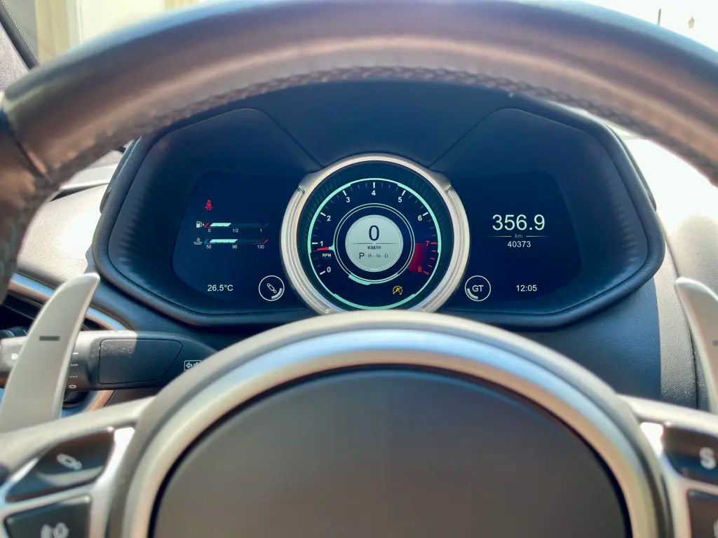 Aston Martin DB11 V8 Coupe 4.0 - 2020 - Joinsteer - #6