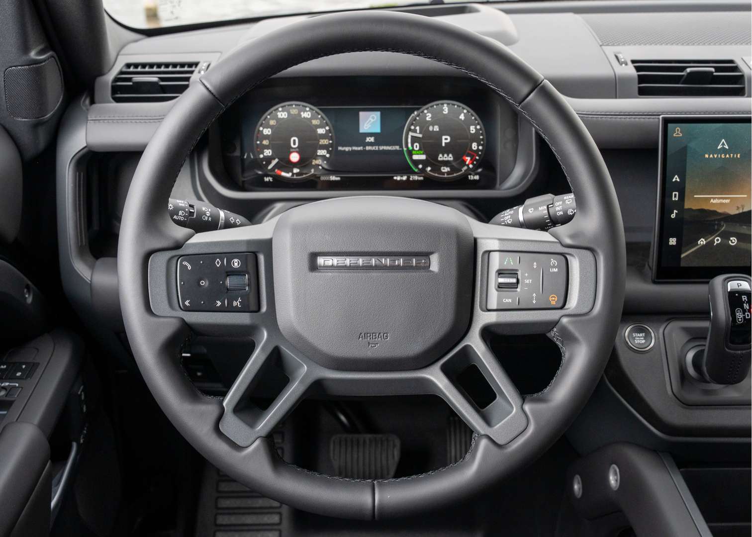 Land Rover Defender X-Dynamic HSE P300e - 2025 - Joinsteer - #16