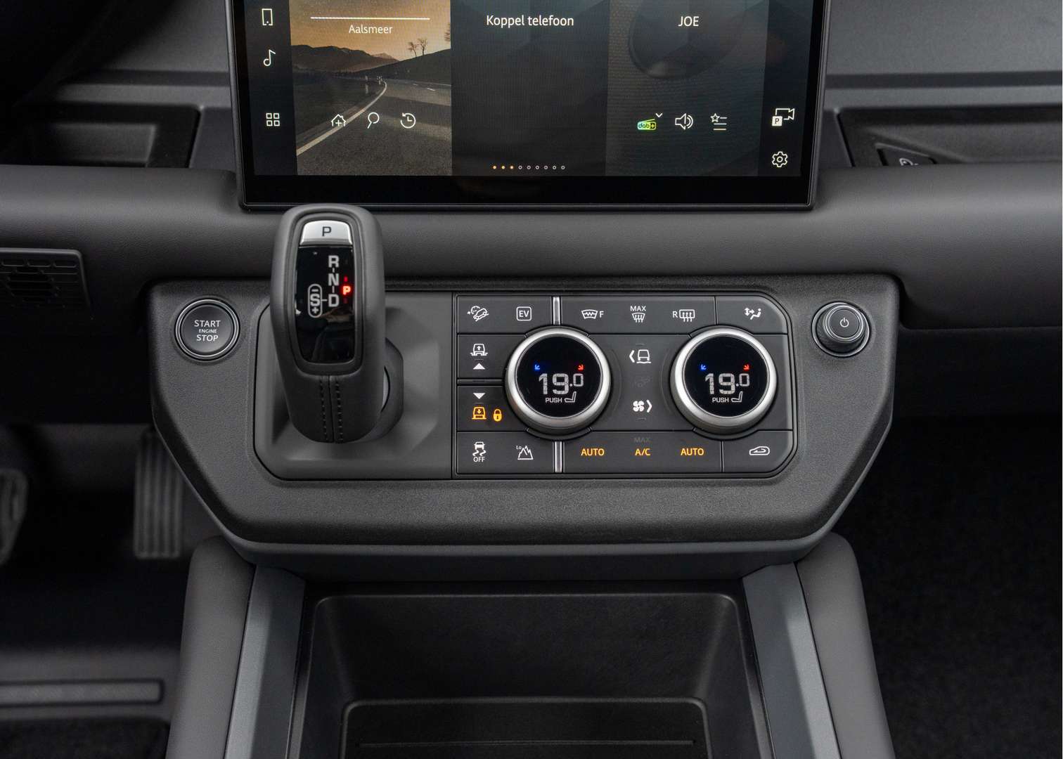 Land Rover Defender X-Dynamic HSE P300e - 2025 - Joinsteer - #27