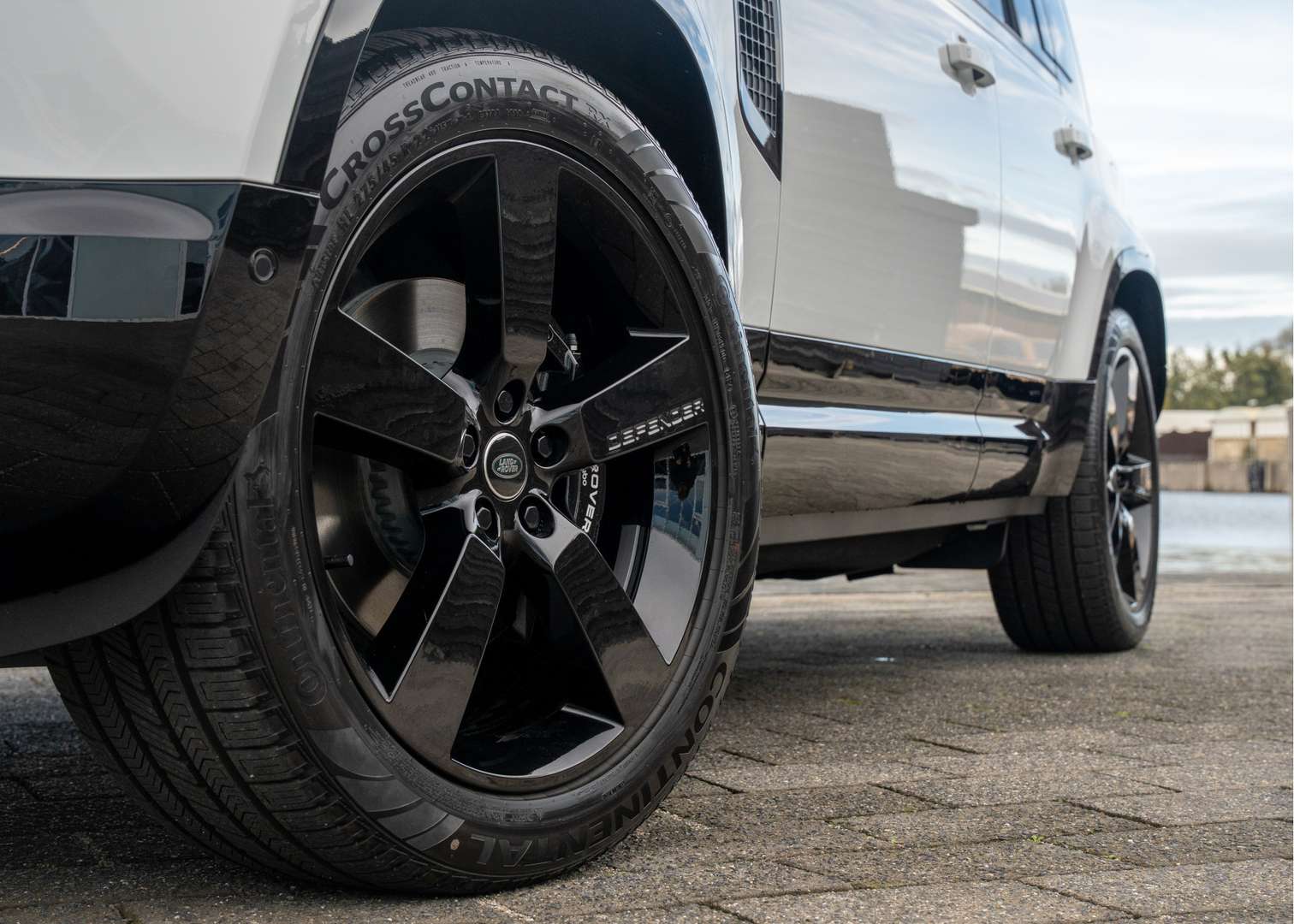 Land Rover Defender X-Dynamic HSE P300e - 2025 - Joinsteer - #43