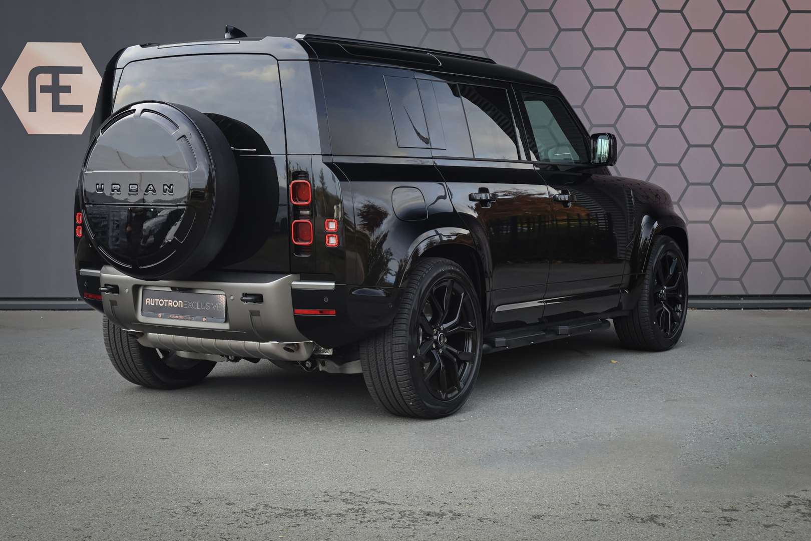 Land Rover Defender X-Dynamic SE P300e - 2025 - Joinsteer - #2