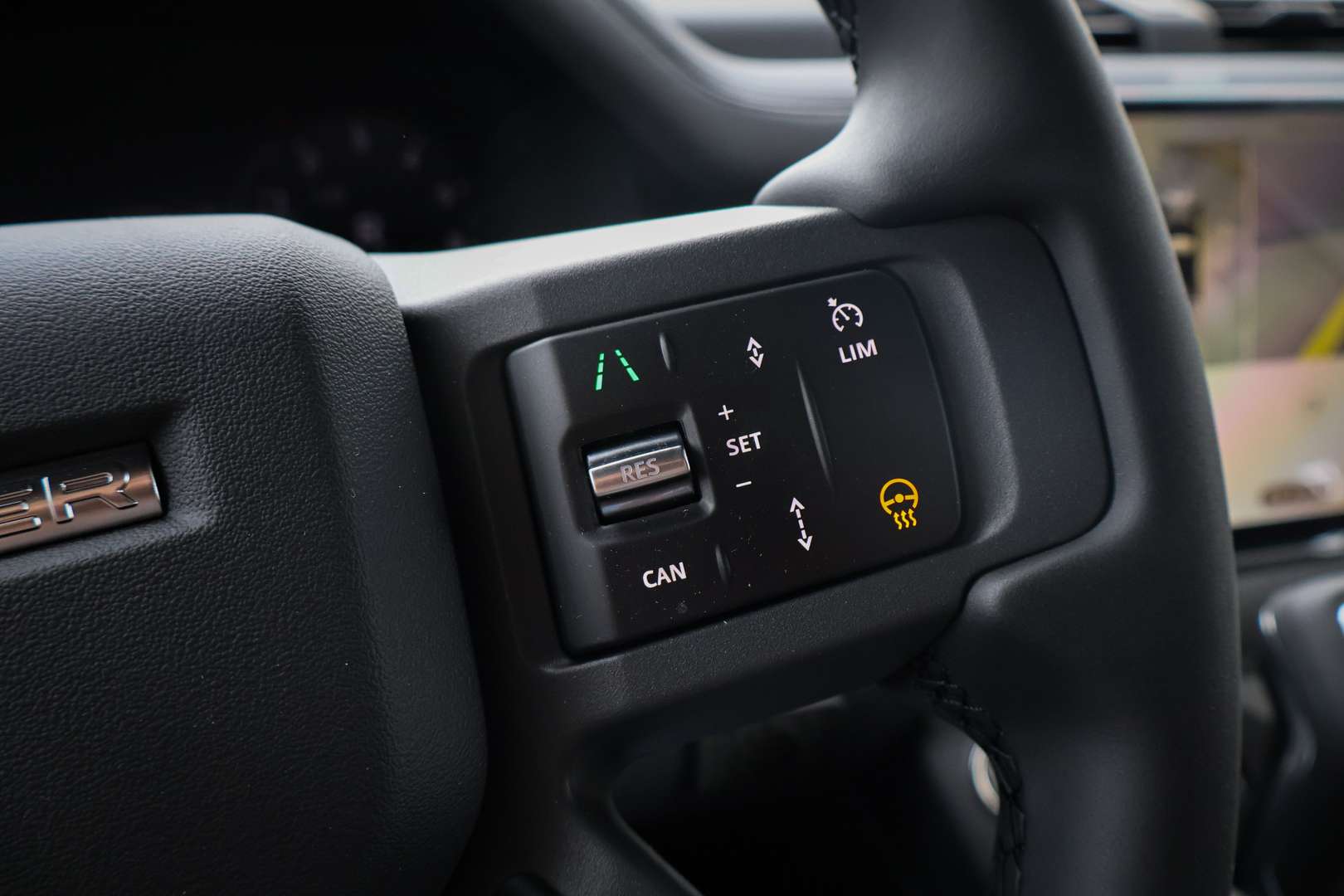 Land Rover Defender X-Dynamic SE P300e - 2025 - Joinsteer - #5