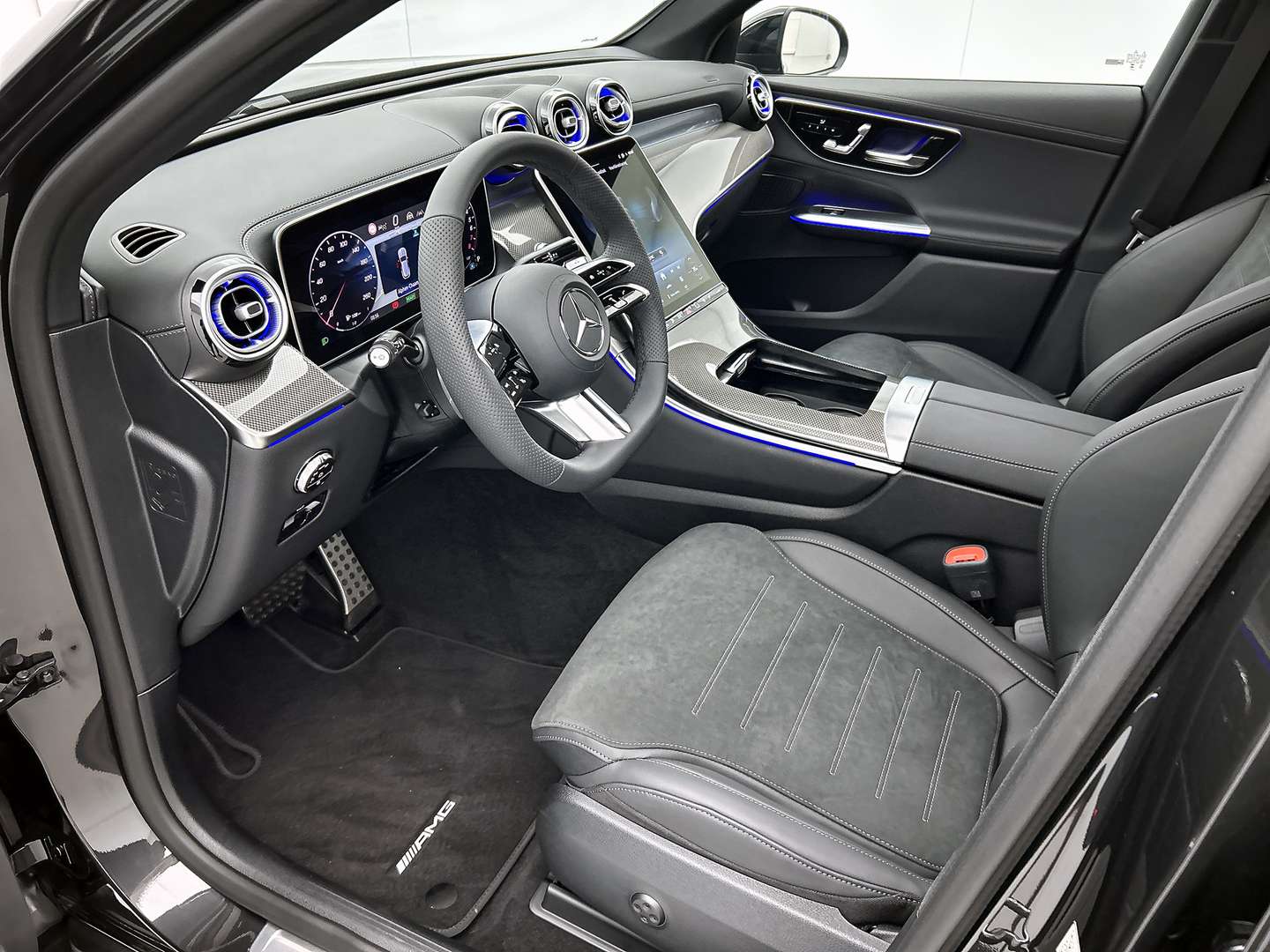 Mercedes GLC Sport Edition 300e 4MATIC - 2025 - Joinsteer - #4