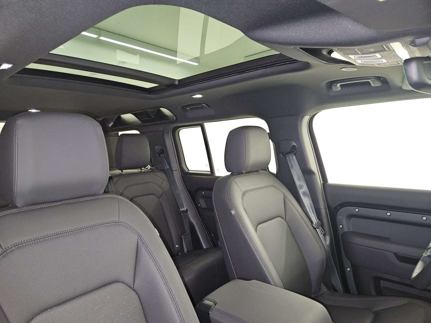 Land Rover Defender X-Dynamic SE 3.0D I6 - 2024 - Joinsteer - #11