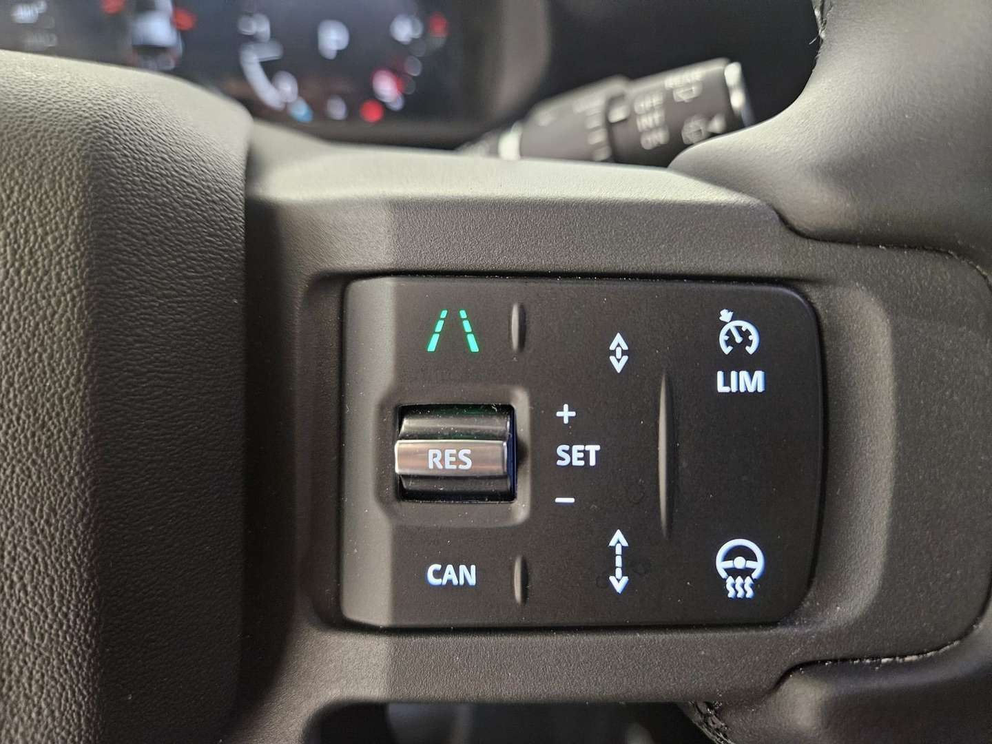 Land Rover Defender X-Dynamic SE 3.0D I6 - 2024 - Joinsteer - #12