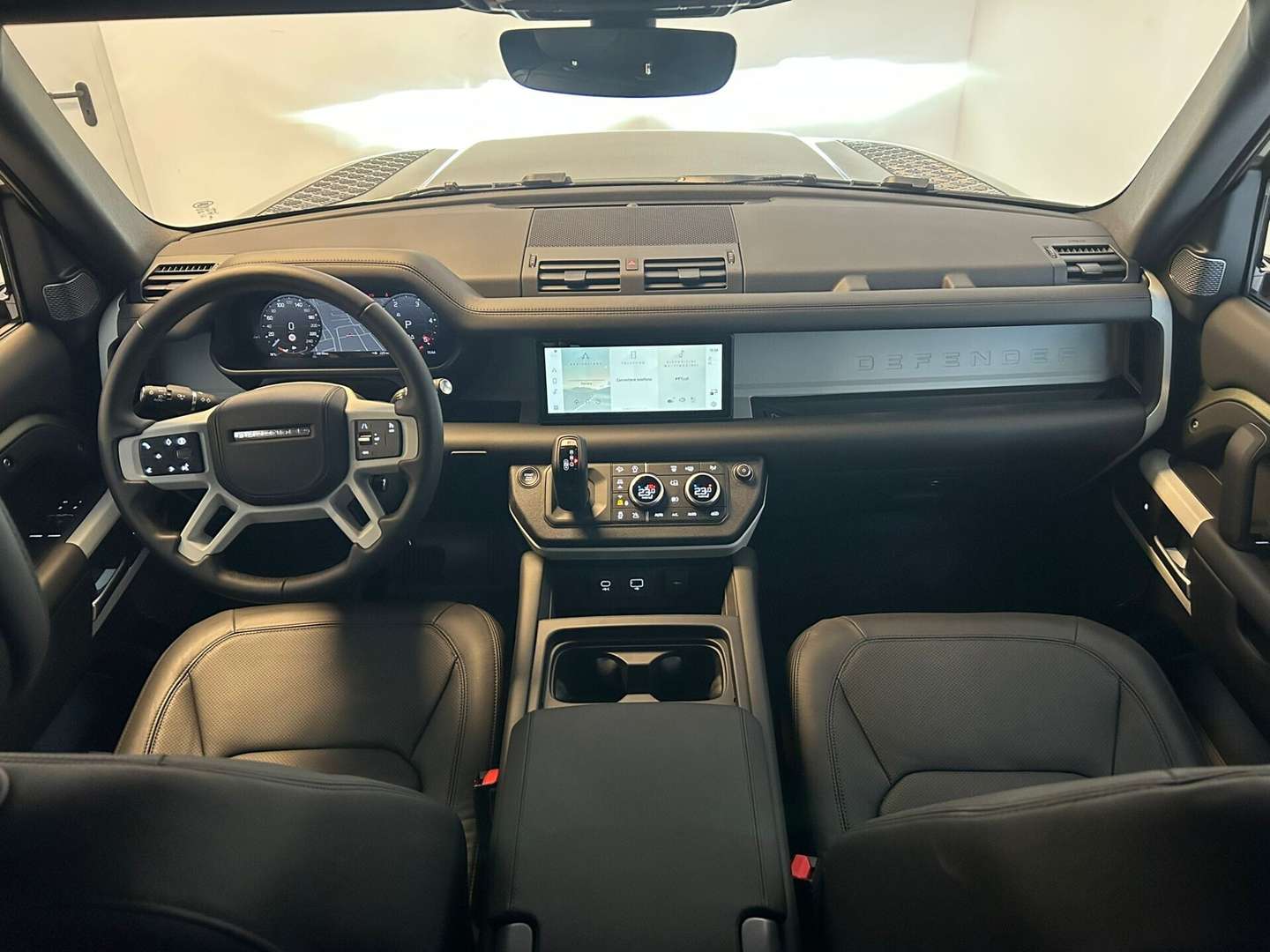 Land Rover Defender AWD 3.0D I6 - 2024 - Joinsteer - #6