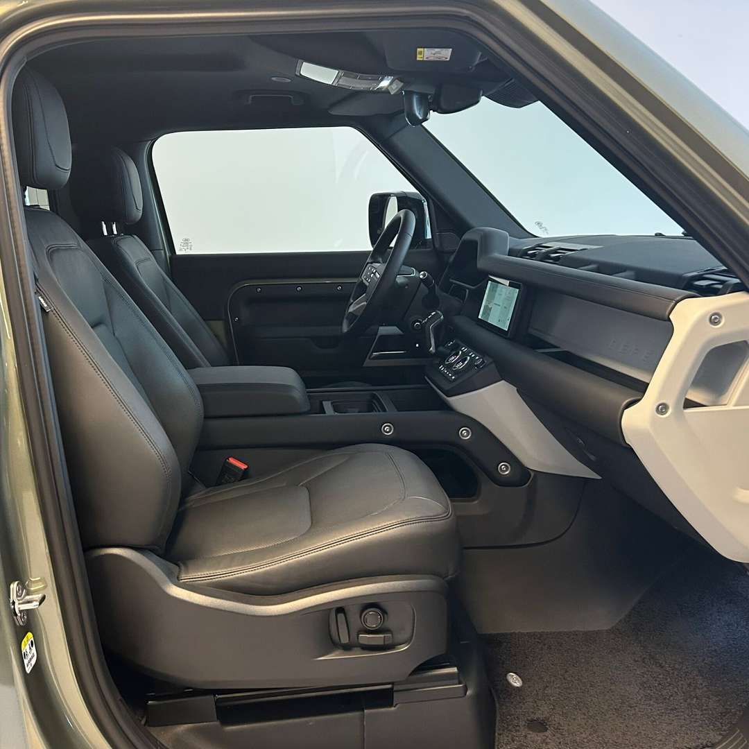 Land Rover Defender AWD 3.0D I6 - 2024 - Joinsteer - #8