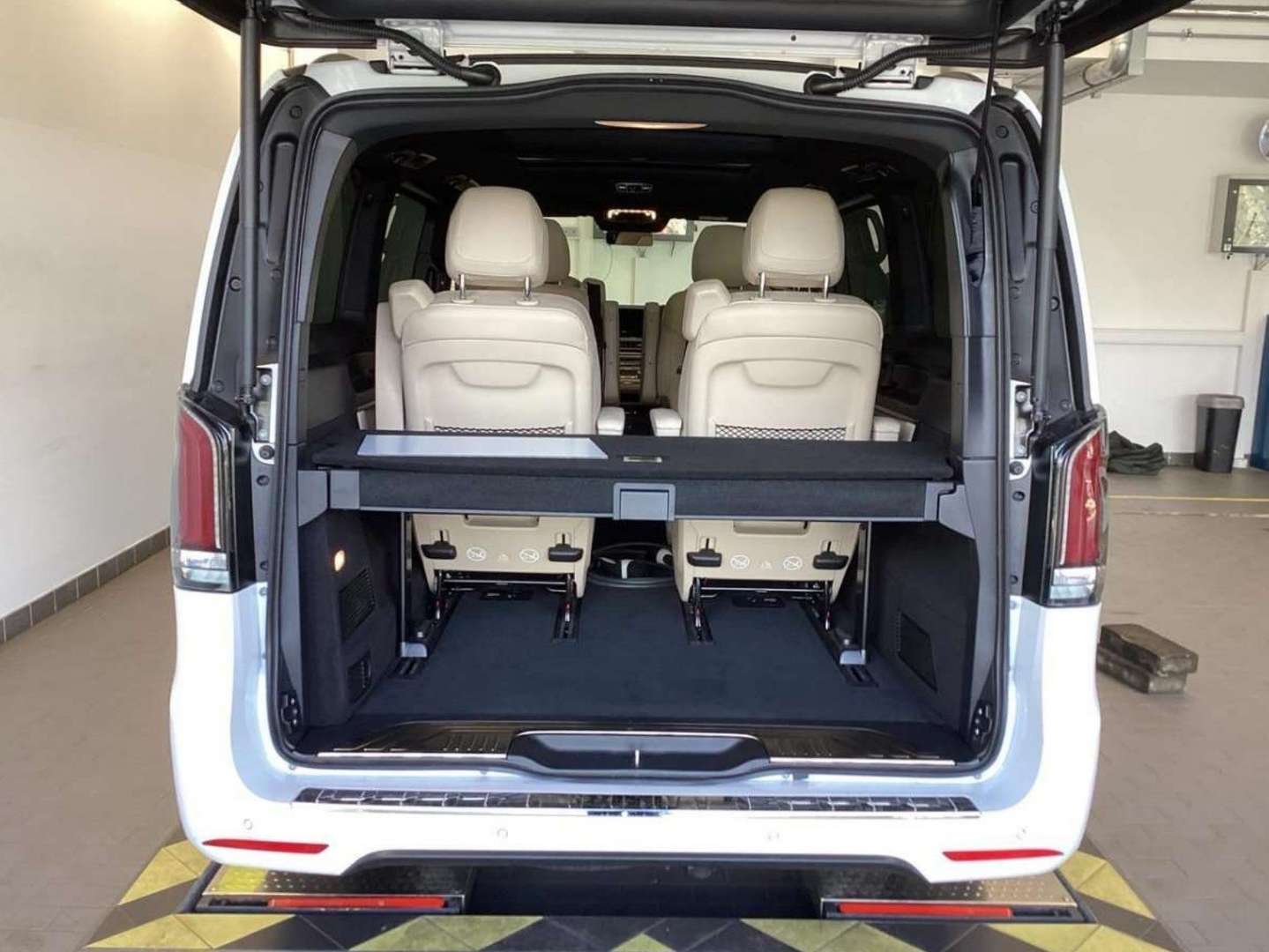 Mercedes Classe V AMG V 300 D - 2024 - Joinsteer - #3