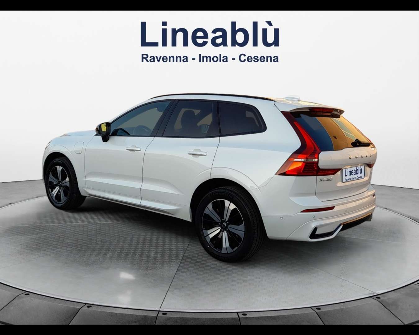 Volvo XC60 PLUS T6 PLUG-IN HYBRID - 2025 - Joinsteer - #3