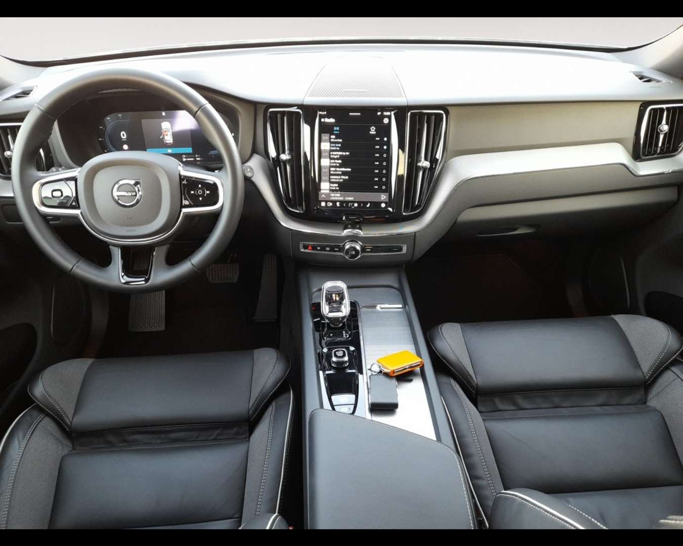 Volvo XC60 PLUS T6 PLUG-IN HYBRID - 2025 - Joinsteer - #10