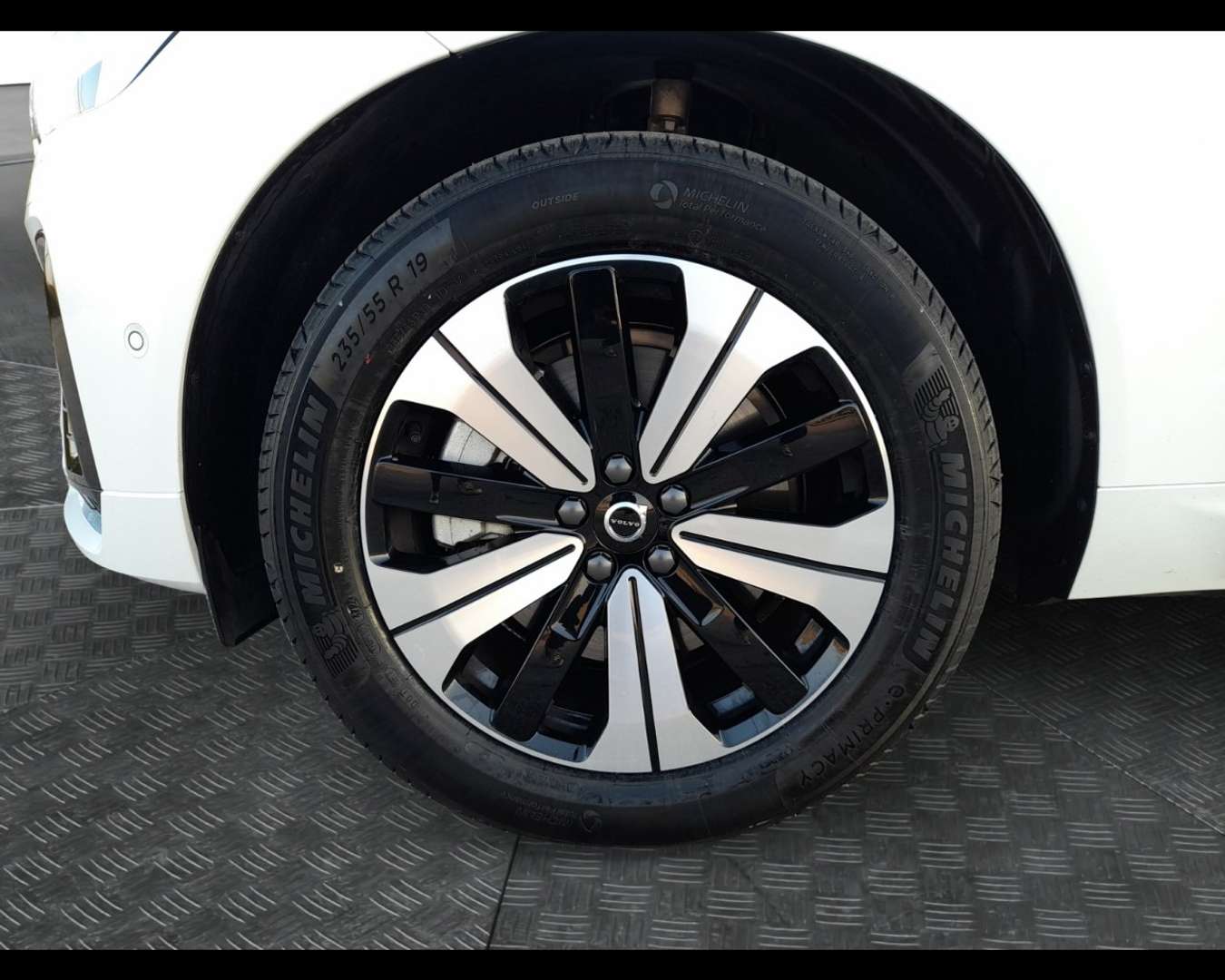 Volvo XC60 PLUS T6 PLUG-IN HYBRID - 2025 - Joinsteer - #14