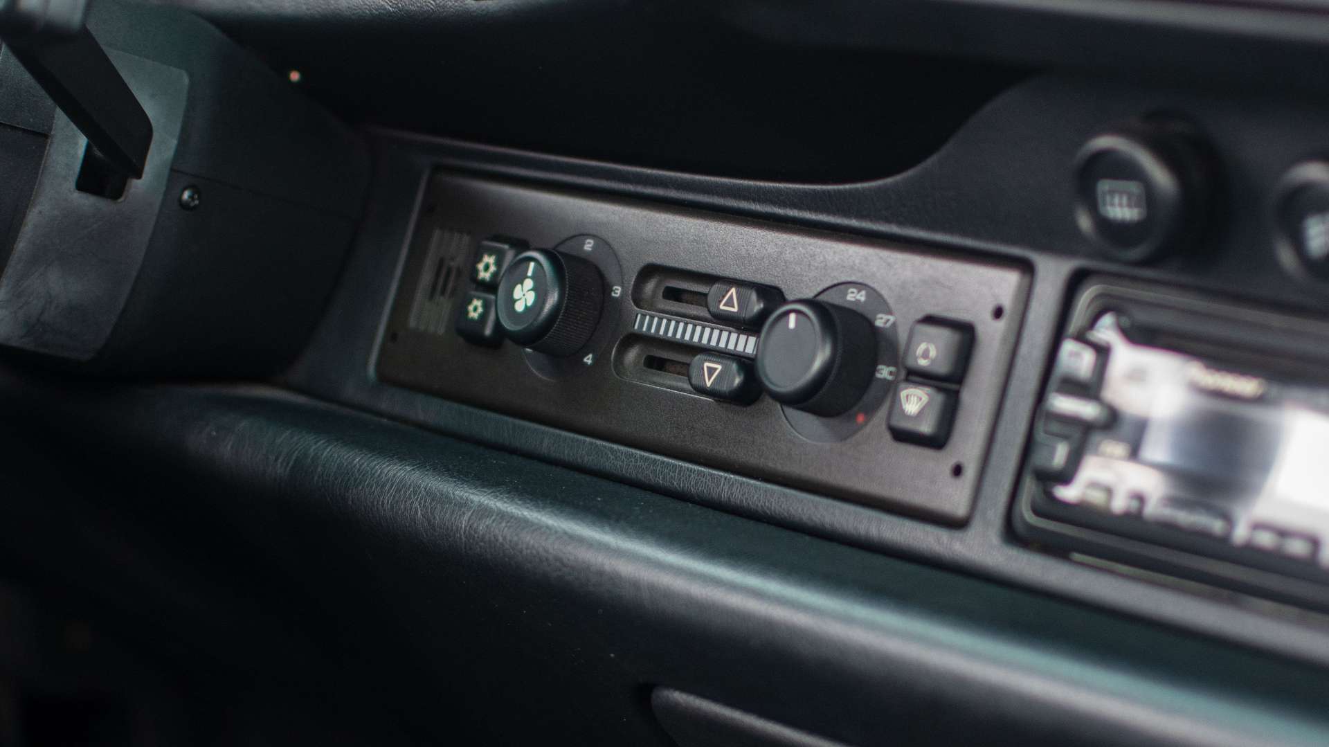 Porsche 930 Carrera 4 - 1994 - Joinsteer - #13