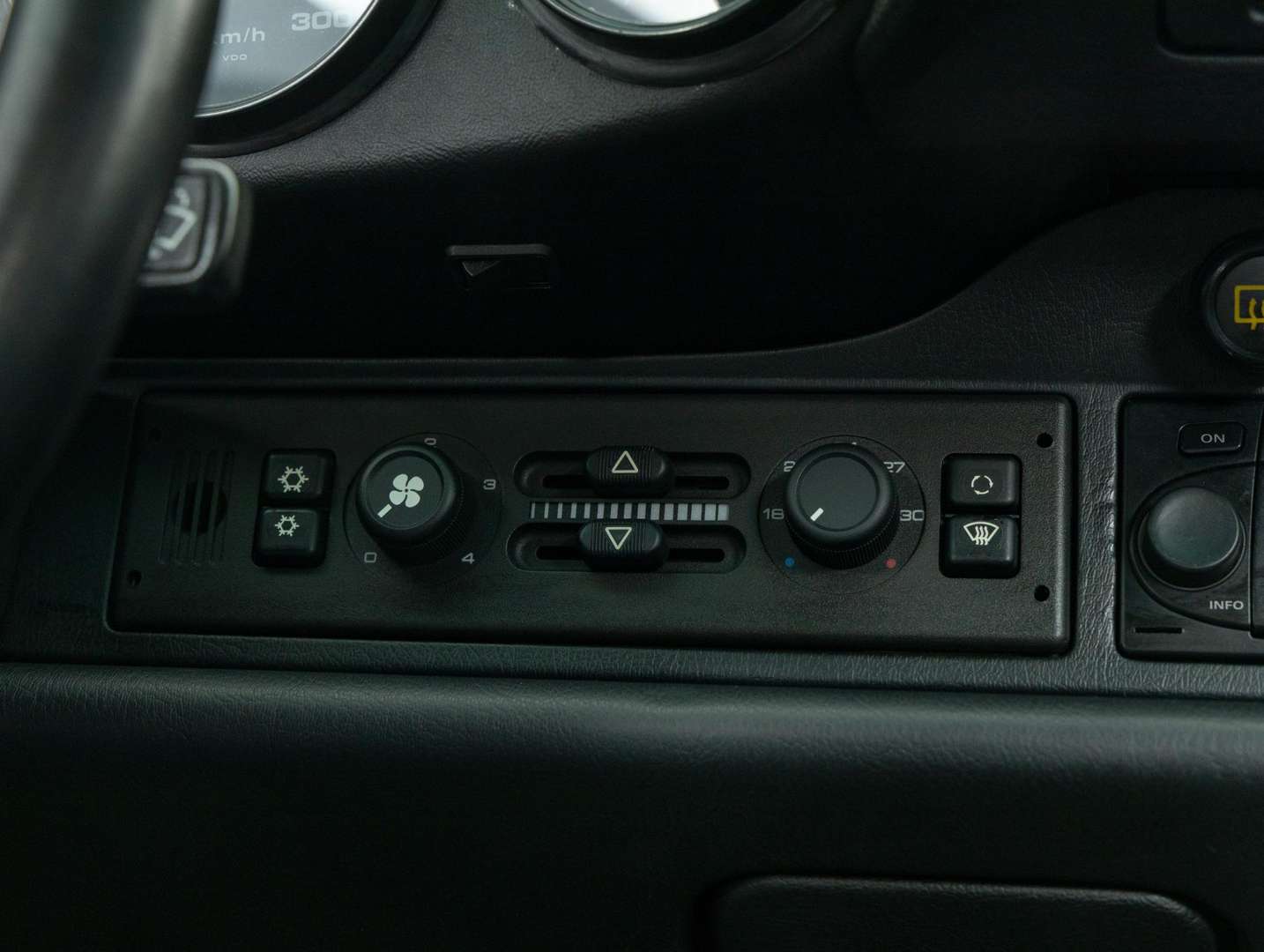 Porsche 964 Carrera 4 - 1992 - Joinsteer - #37