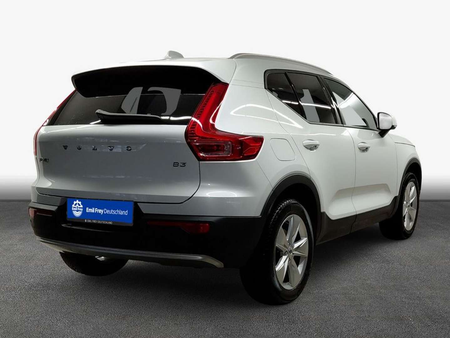 Volvo XC40 Core B3 - 2024 - Joinsteer - #2