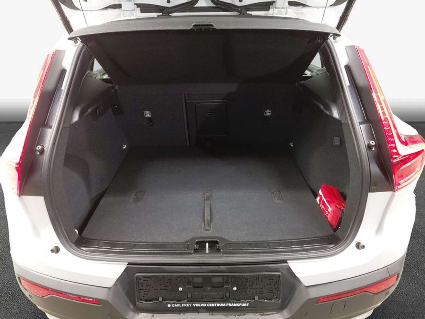 Volvo XC40 Core B3 - 2024 - Joinsteer - #8