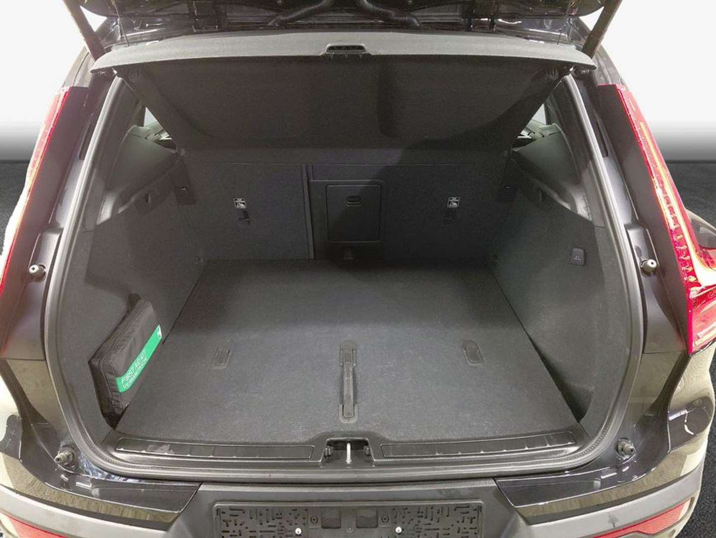 Volvo XC40 Core B3 - 2024 - Joinsteer - #8