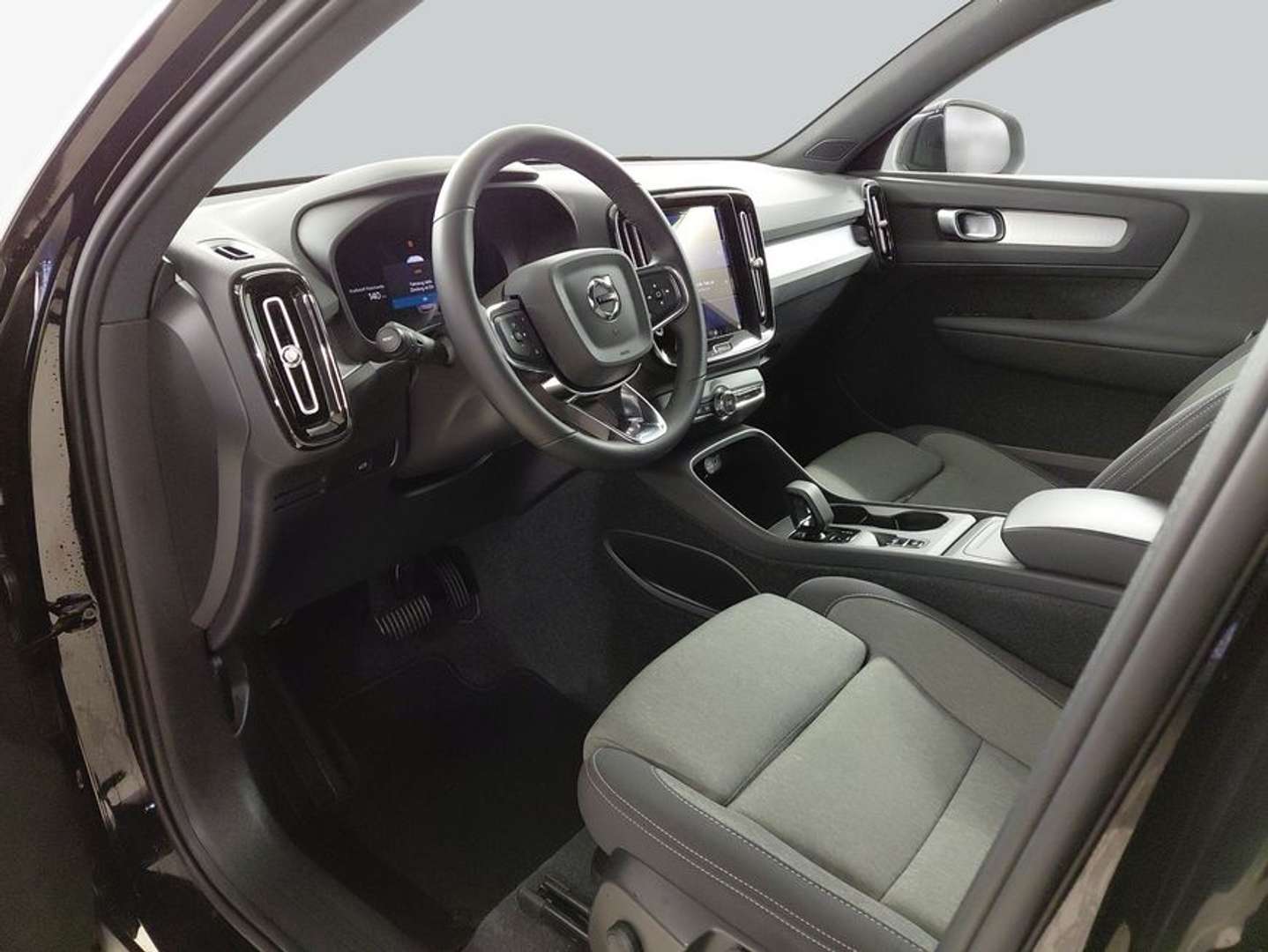 Volvo XC40 Core B3 - 2024 - Joinsteer - #9