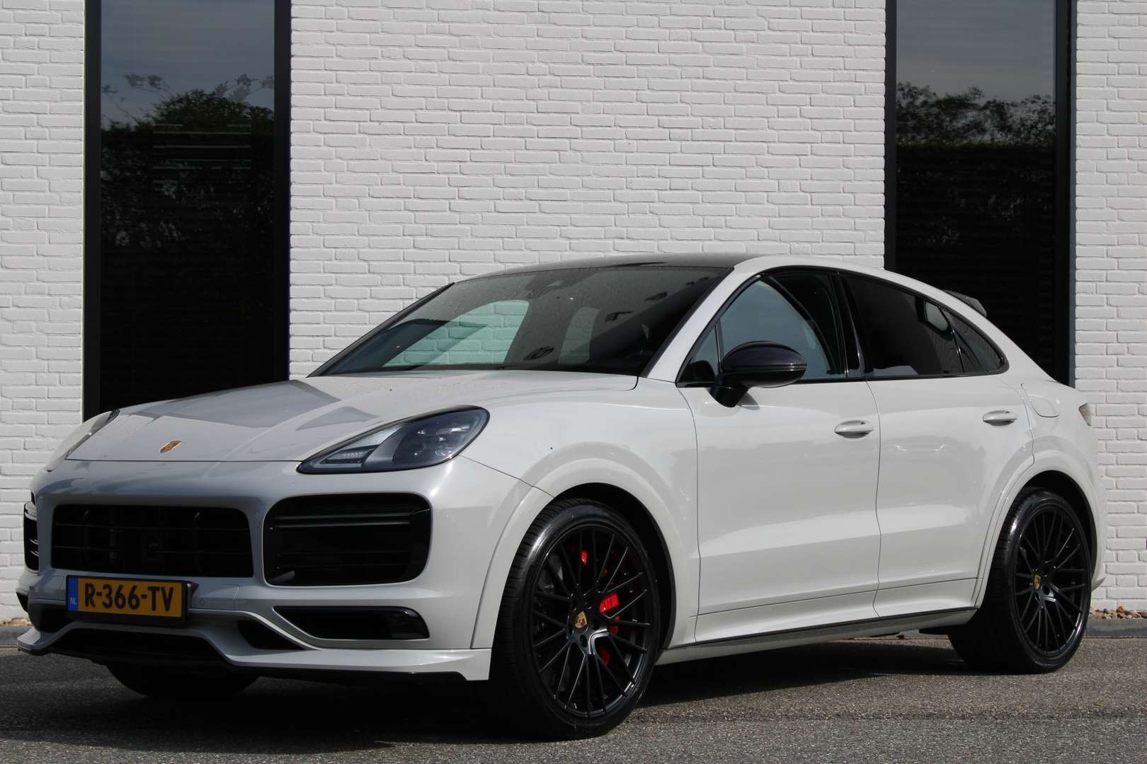 Porsche Cayenne Coupé Sportdesign Pakket 4.0 Turbo S E-Hybrid - 2022 - Joinsteer - #2
