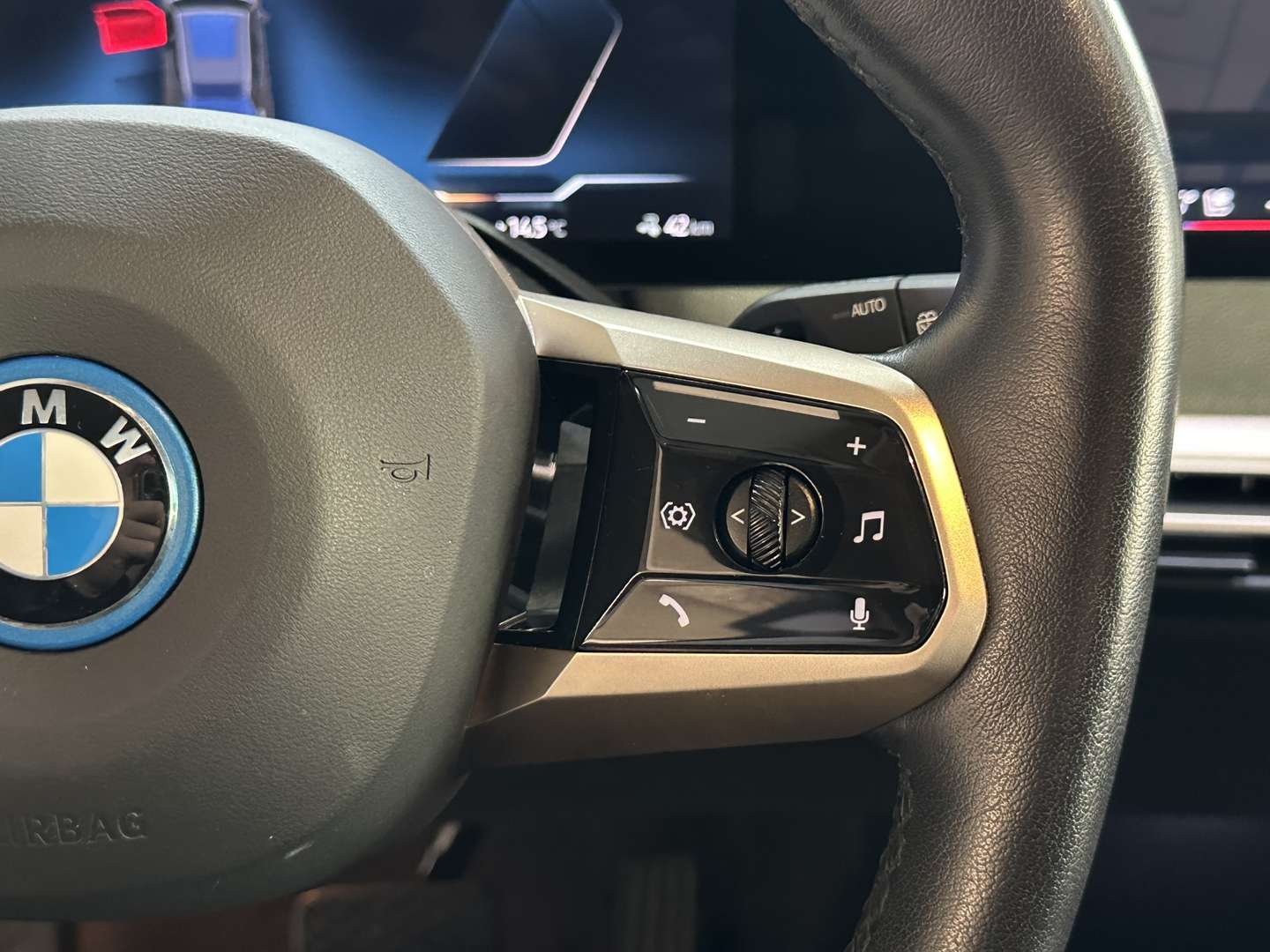 BMW IX 40 XDrive - 2023 - Joinsteer - #17