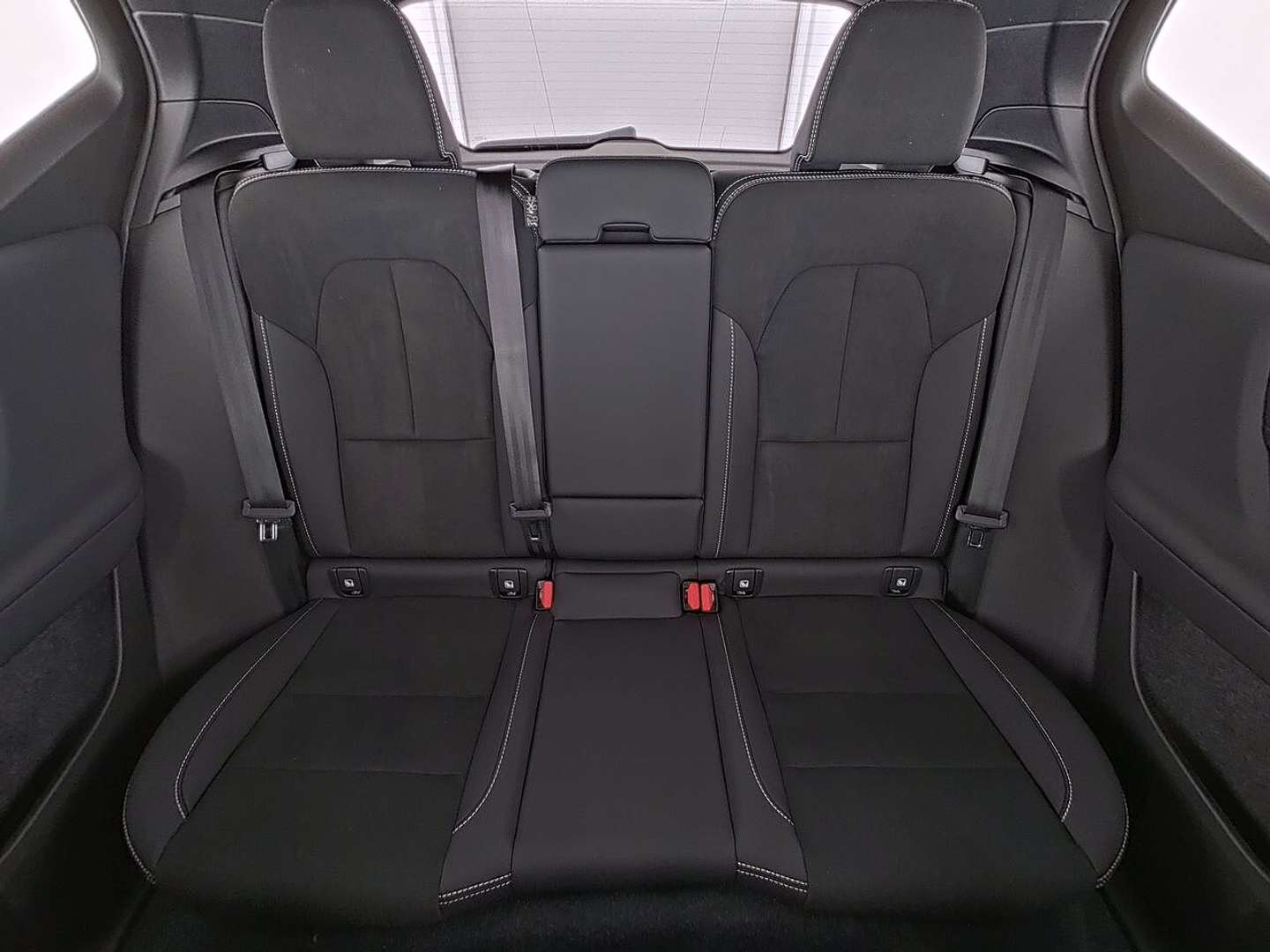 Volvo XC40 Plus B4 - 2025 - Joinsteer - #5