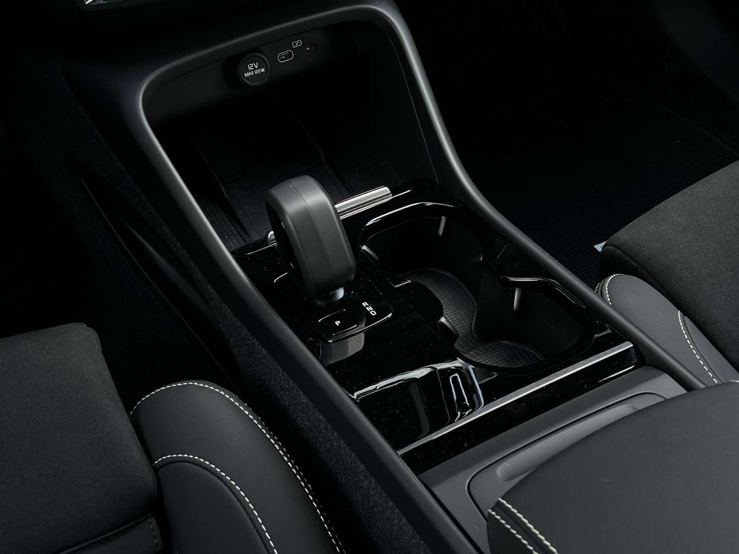 Volvo XC40 Recharge Plus 70 KWh - 2022 - Joinsteer - #10