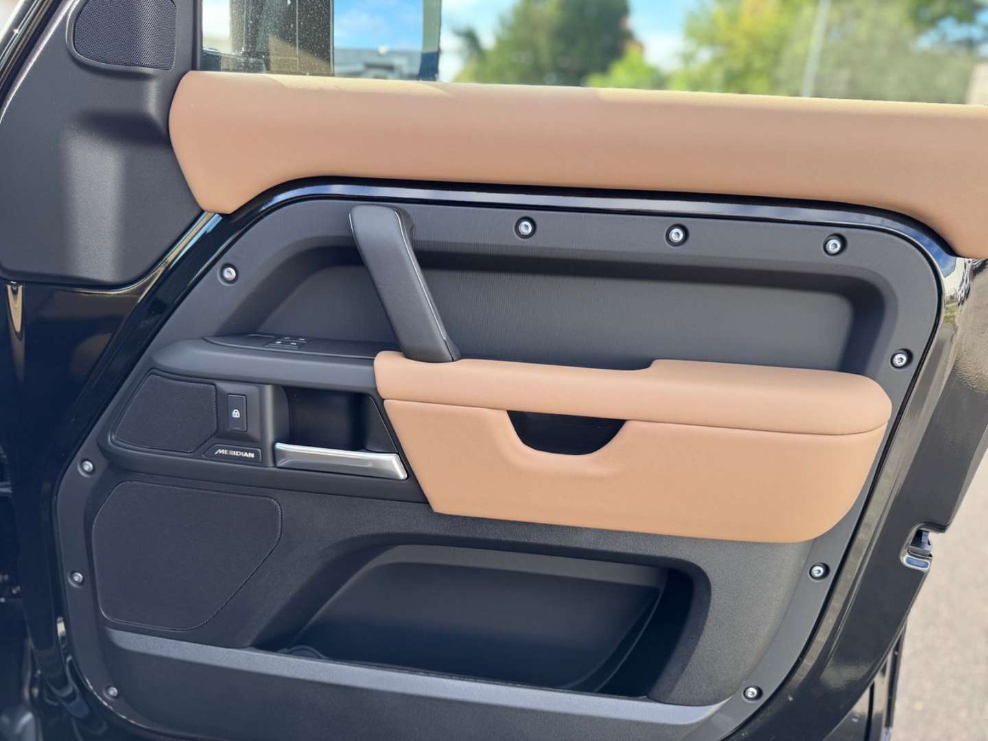 Land Rover Defender X-Dynamic HSE - 2025 - Joinsteer - #13