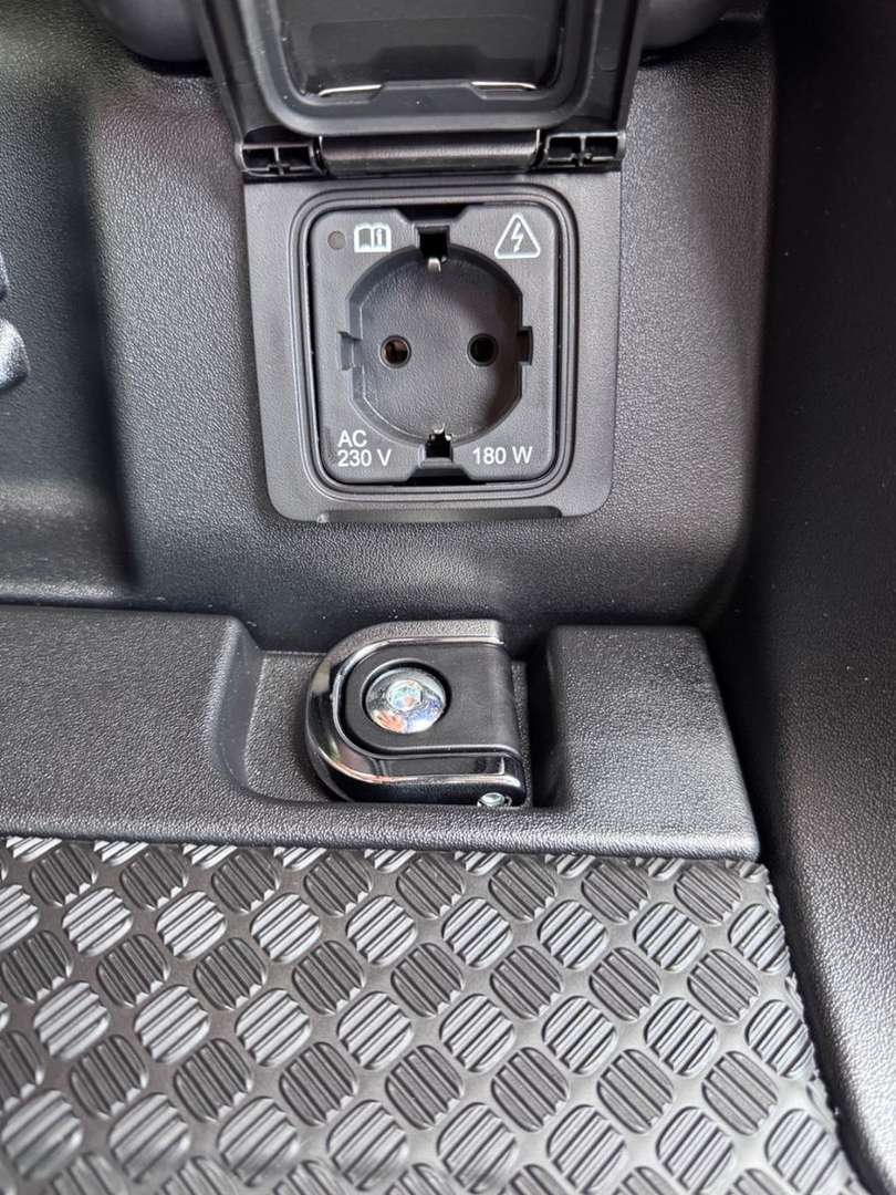 Land Rover Defender X-Dynamic HSE - 2025 - Joinsteer - #14