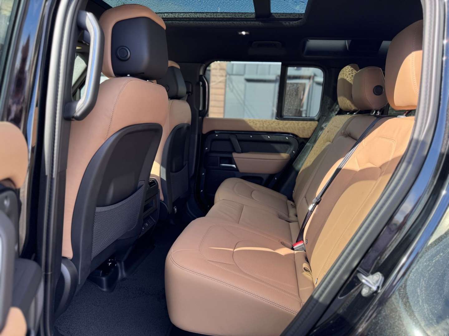 Land Rover Defender X-Dynamic HSE - 2025 - Joinsteer - #16