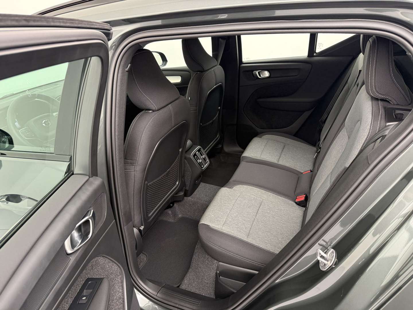 Volvo XC40 Plus B3 - 2025 - Joinsteer - #19