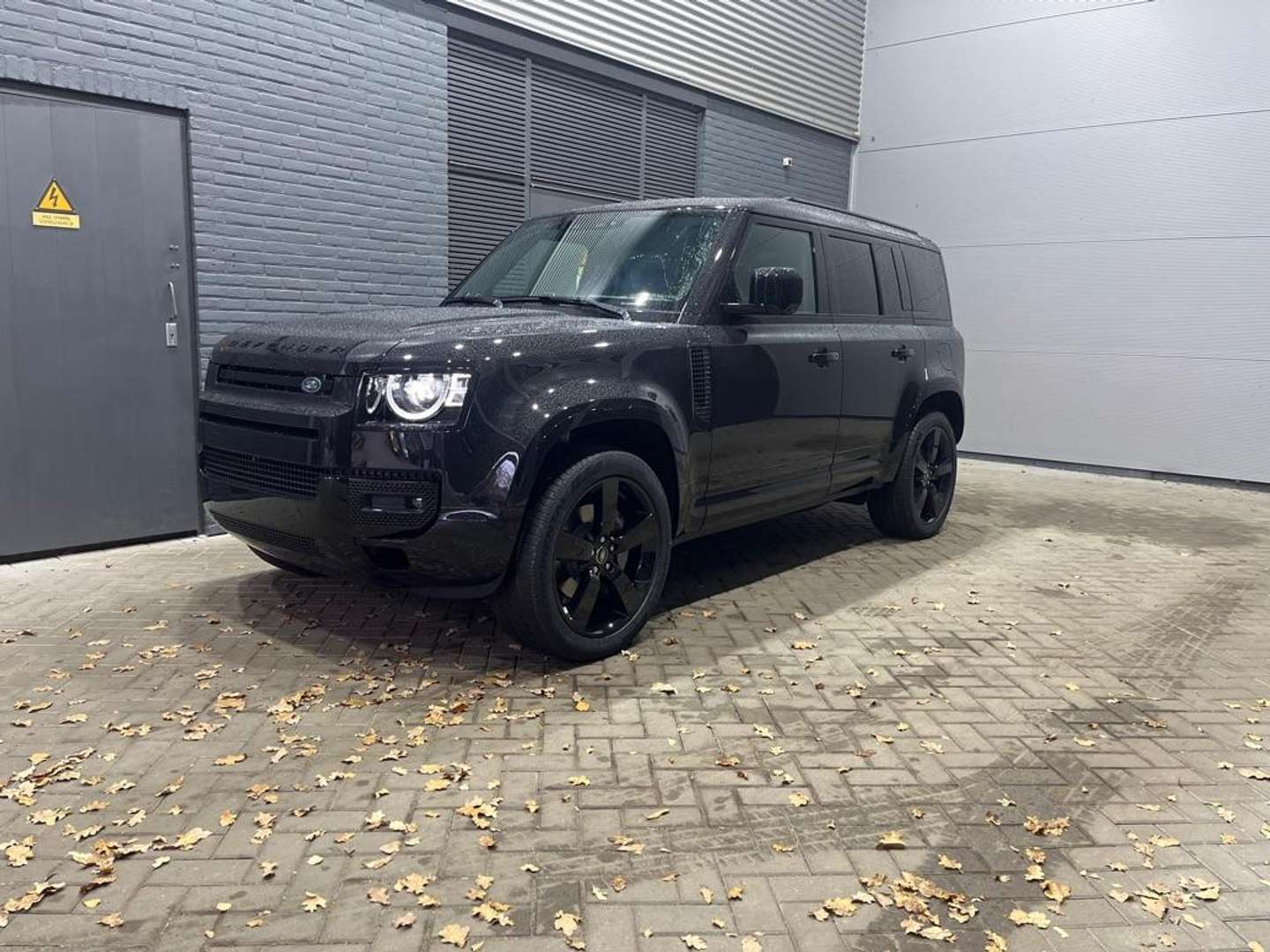 Land Rover Defender X-Dynamic HSE P300e - 2025 - Joinsteer - #3