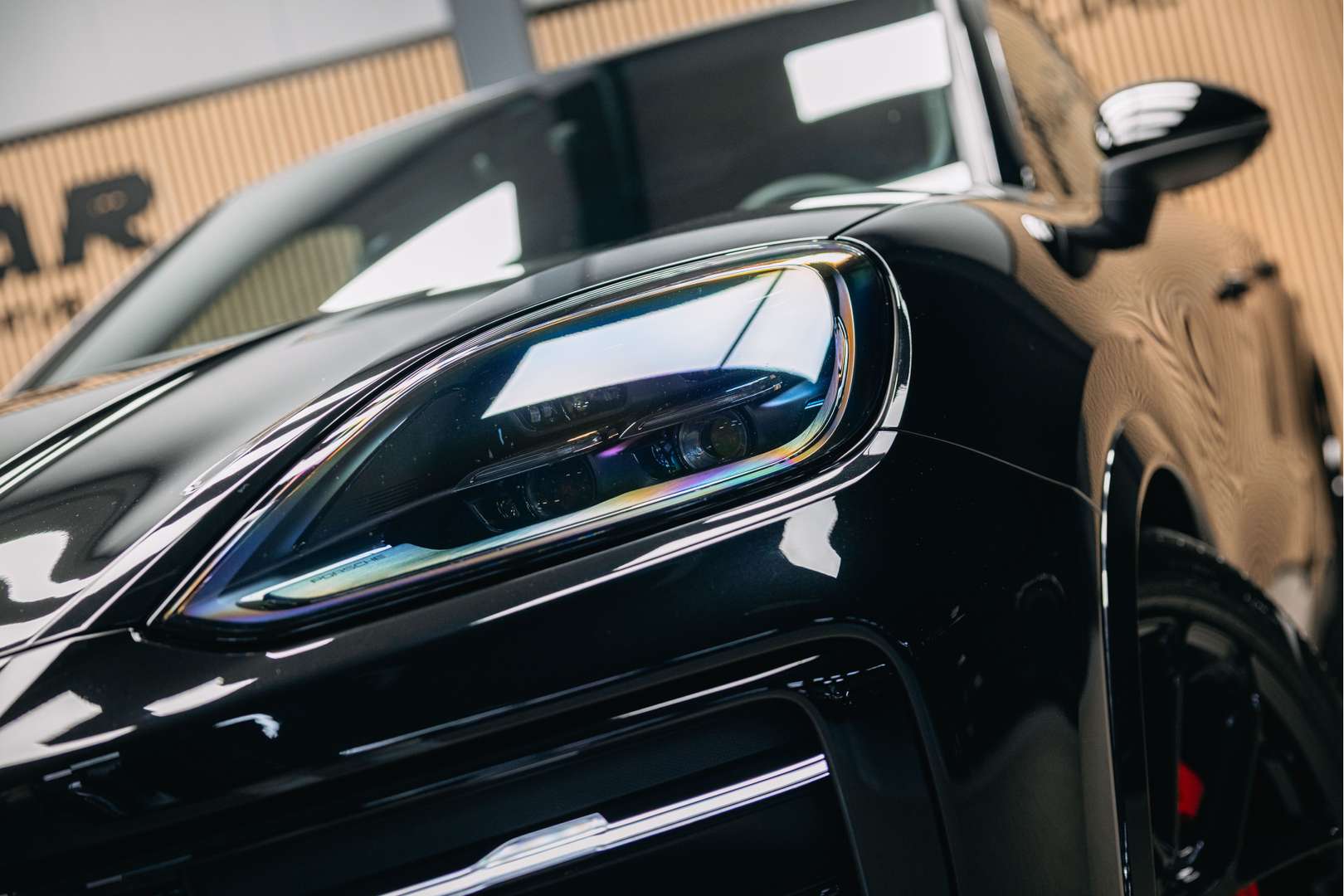 Porsche Cayenne Coupé Black Edition 3.0 E-Hybrid - 2025 - Joinsteer - #2