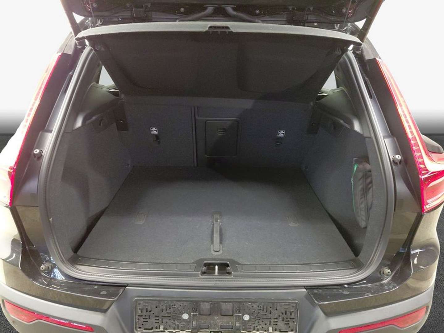 Volvo XC40 Plus B3 - 2023 - Joinsteer - #8