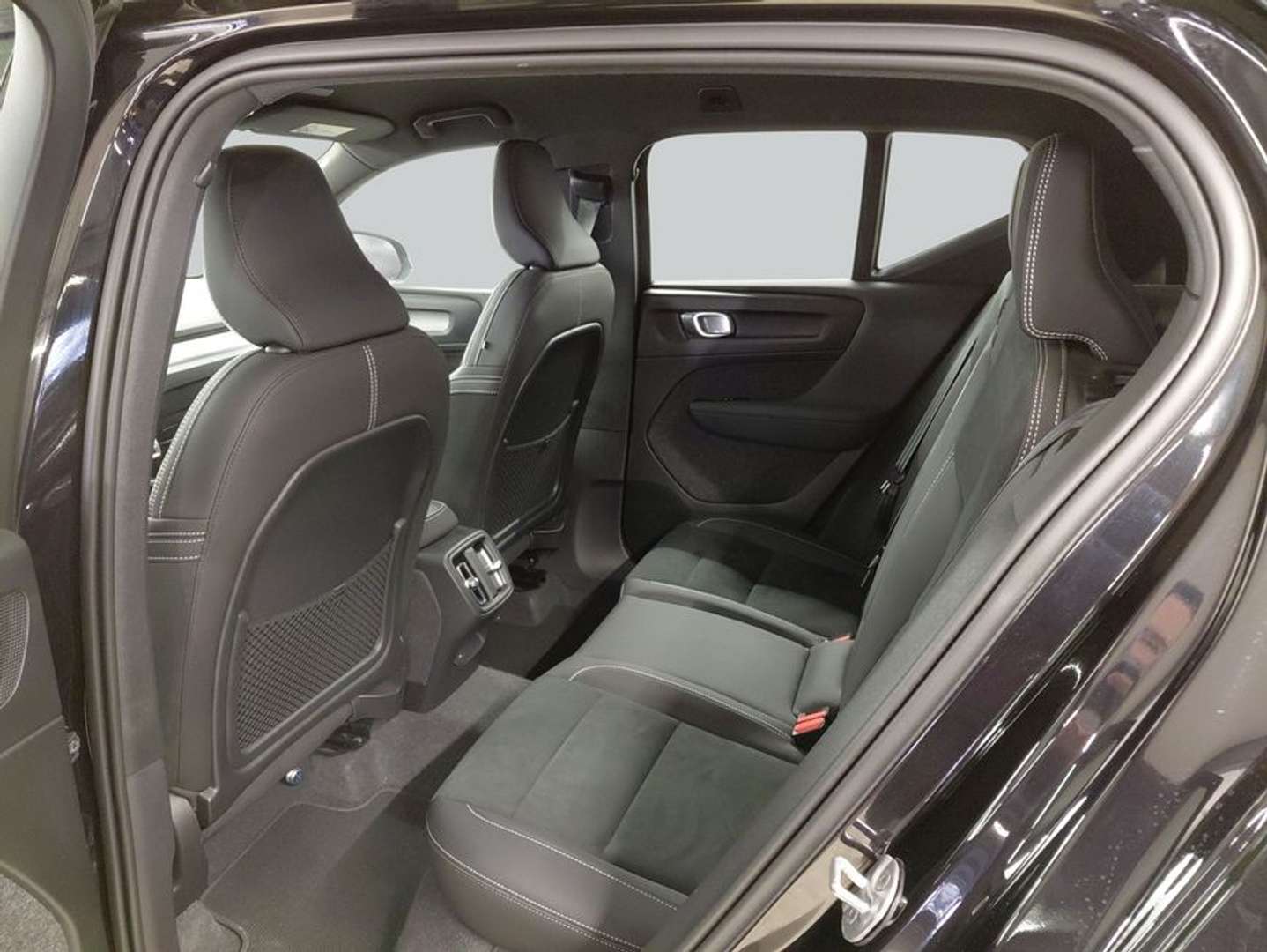 Volvo XC40 Plus B3 - 2023 - Joinsteer - #10