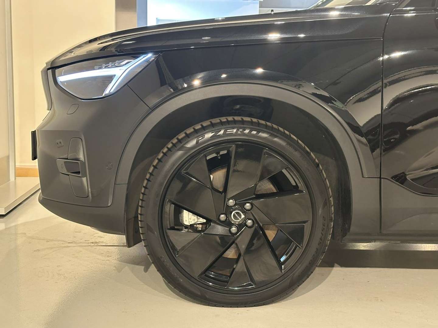 Volvo C40 Black Edition Extended Range - 2025 - Joinsteer - #3