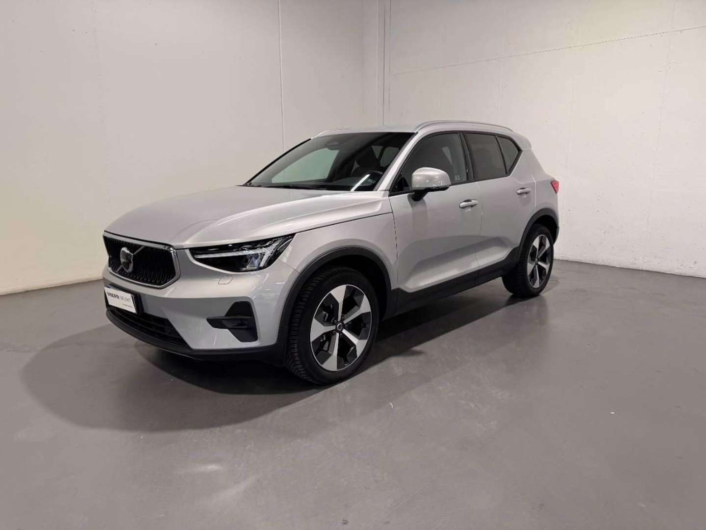 Volvo XC40 Core B3 - 2025 - Joinsteer - #1