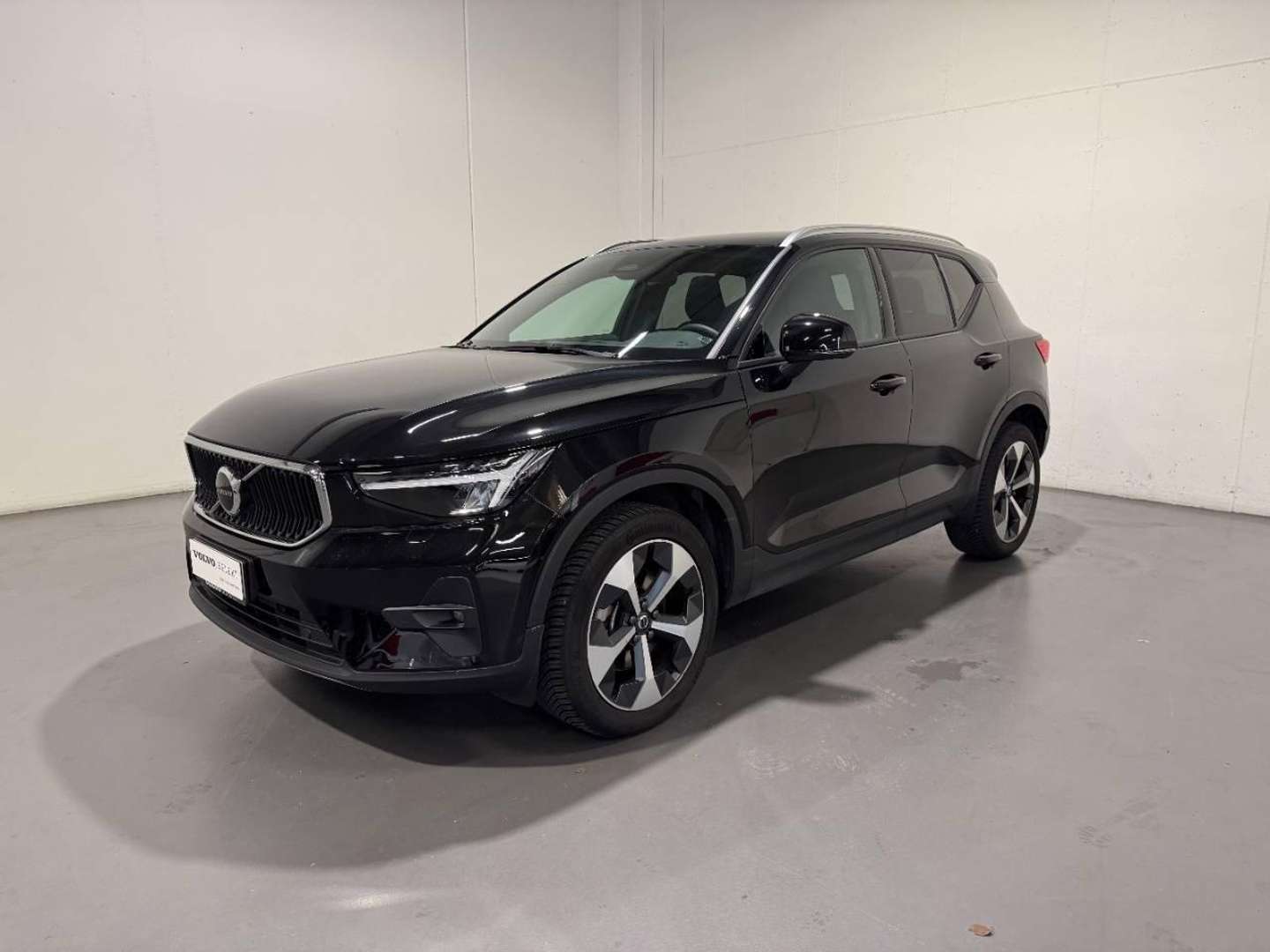 Volvo XC40 Core B3 - 2025 - Joinsteer - #1