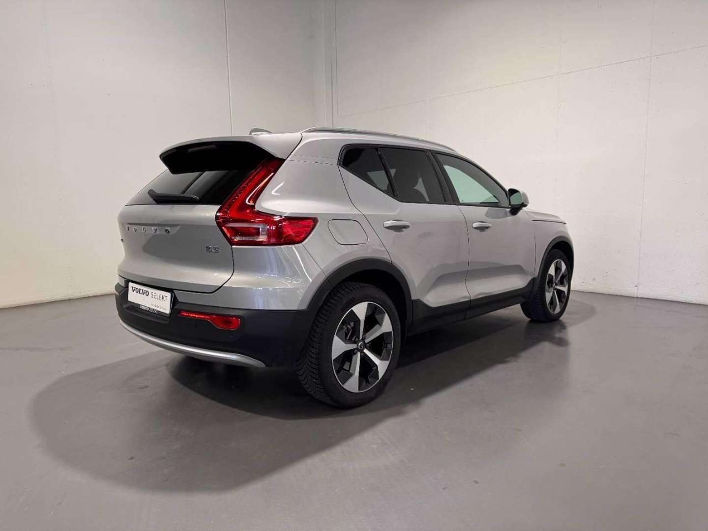 Volvo XC40 Core B3 - 2025 - Joinsteer - #2
