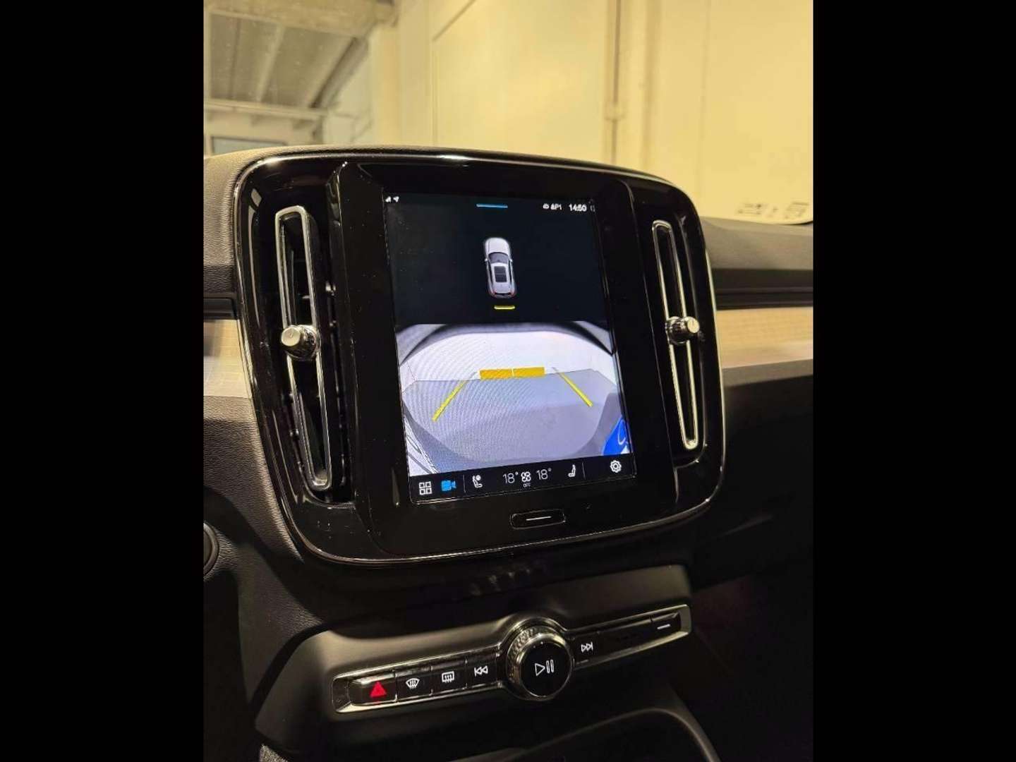 Volvo XC40 Core B3 - 2025 - Joinsteer - #8