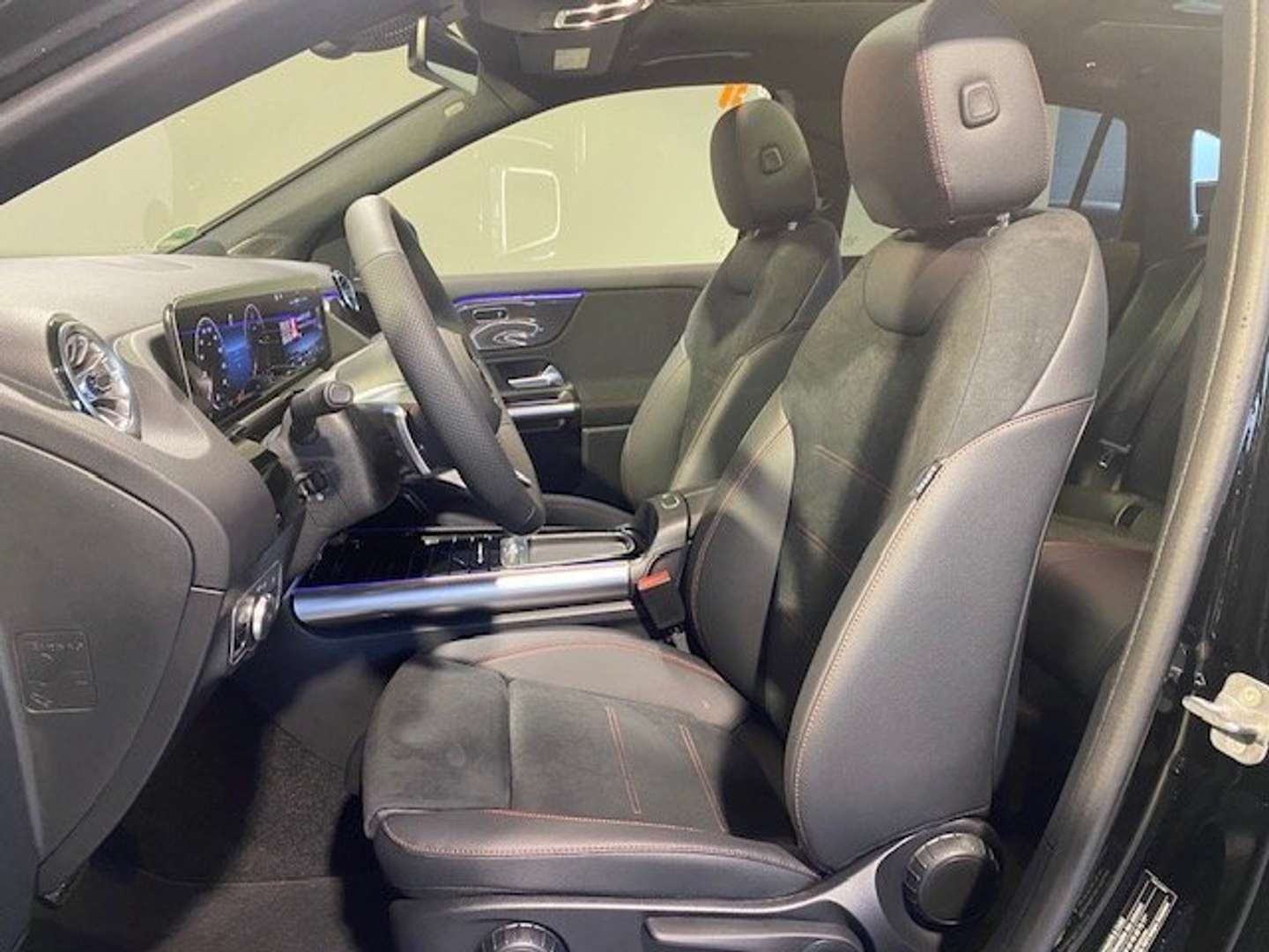 Mercedes GLA AMG Night 220 D - 2025 - Joinsteer - #4