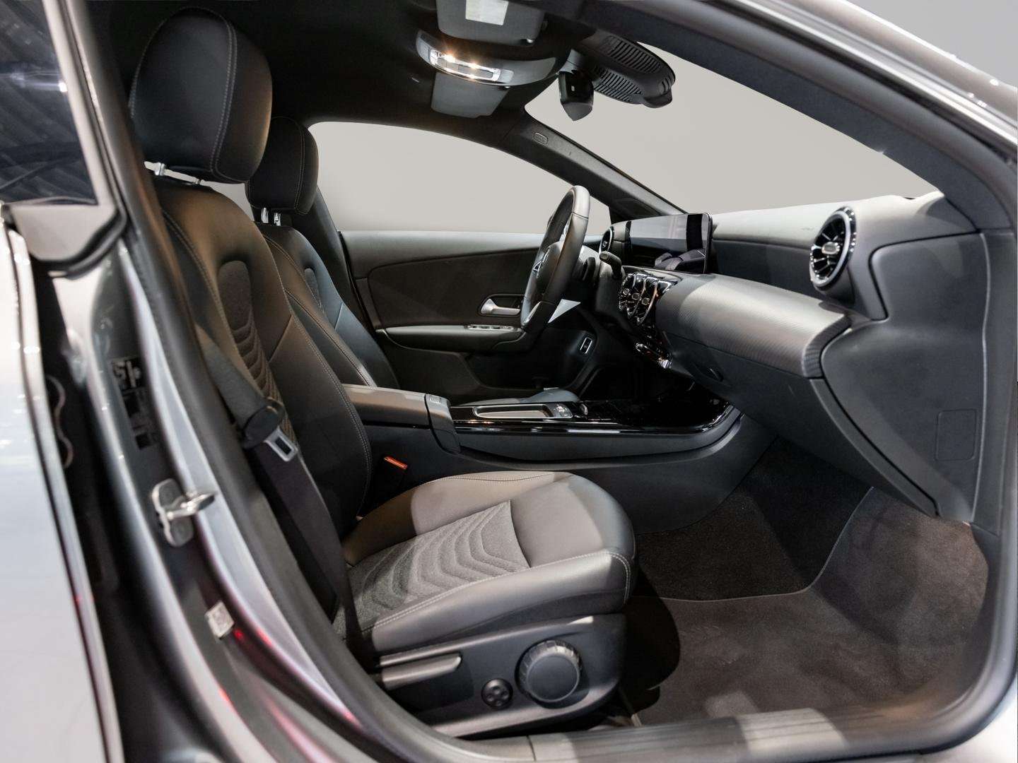 Mercedes CLA 180 - 2024 - Joinsteer - #3