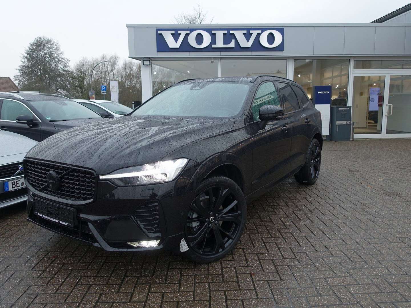 Volvo XC60 Black Edition B5 - 2025 - Joinsteer - #1