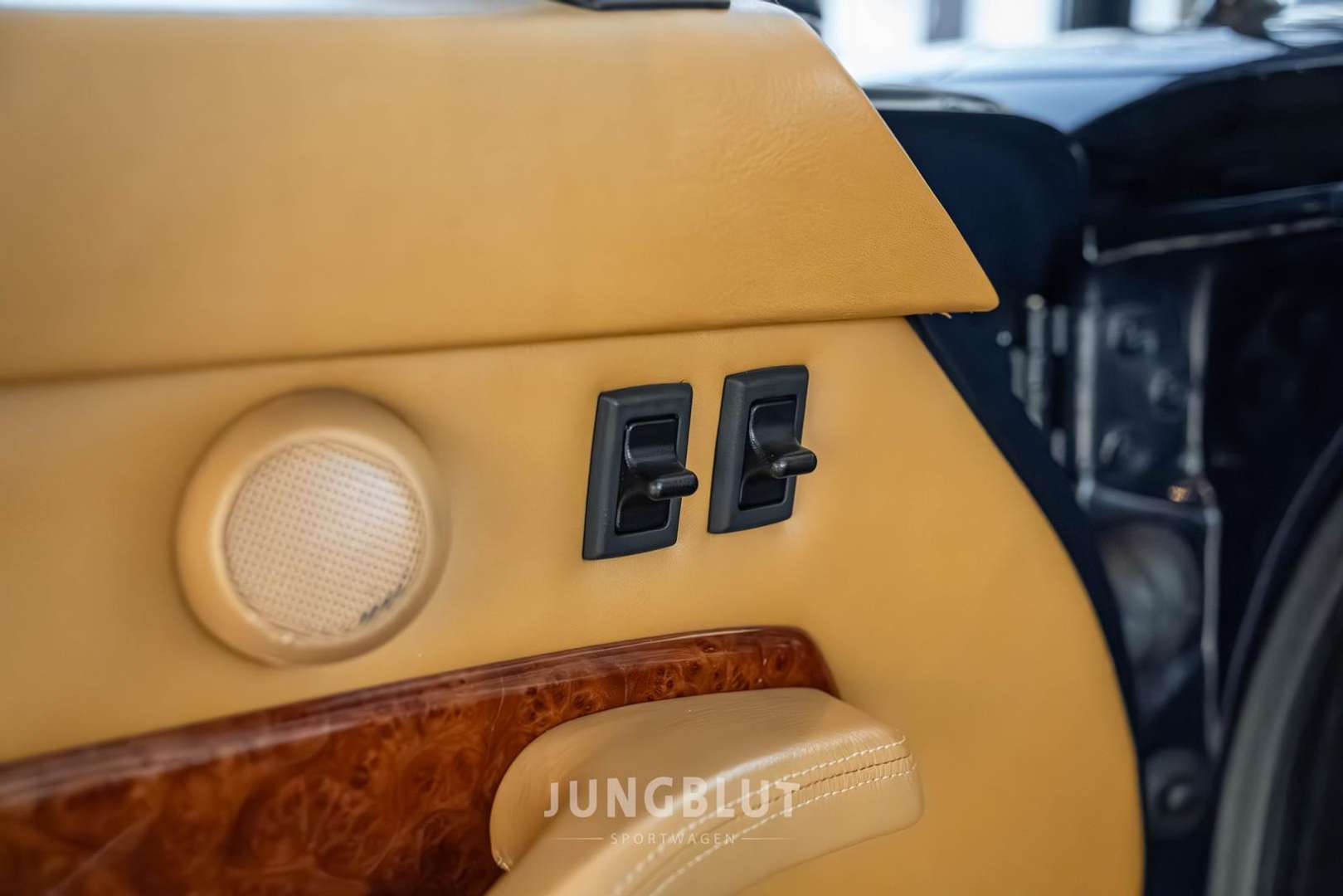 Porsche Cabriolet Carrera - 1994 - Joinsteer - #12