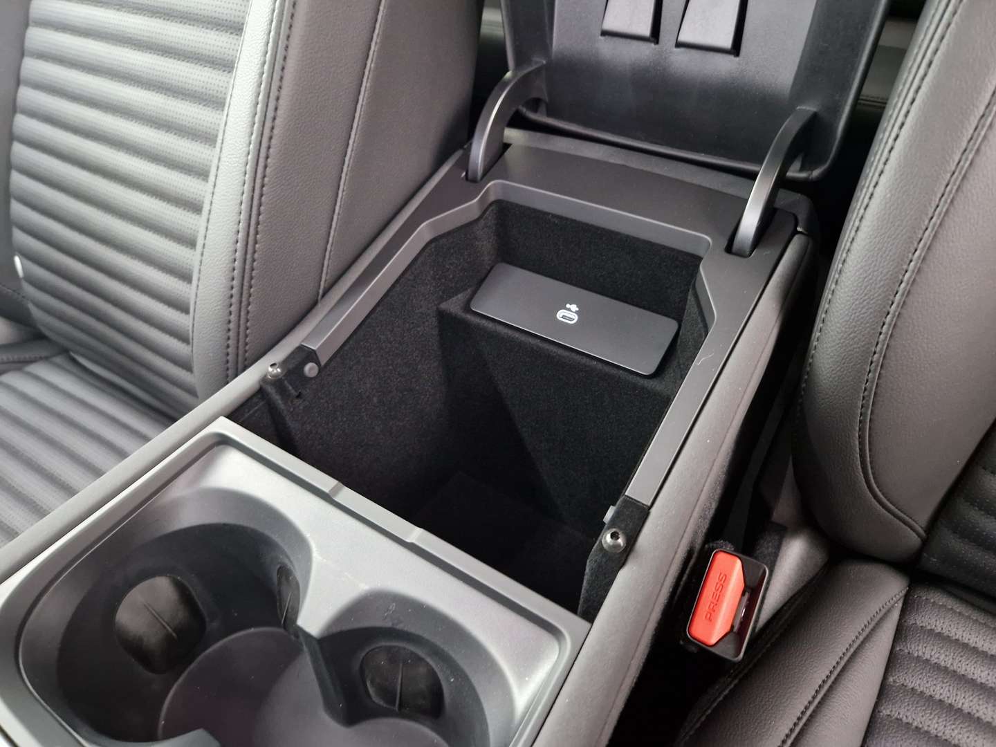 Land Rover Discovery Sport S D165 - 2025 - Joinsteer - #21