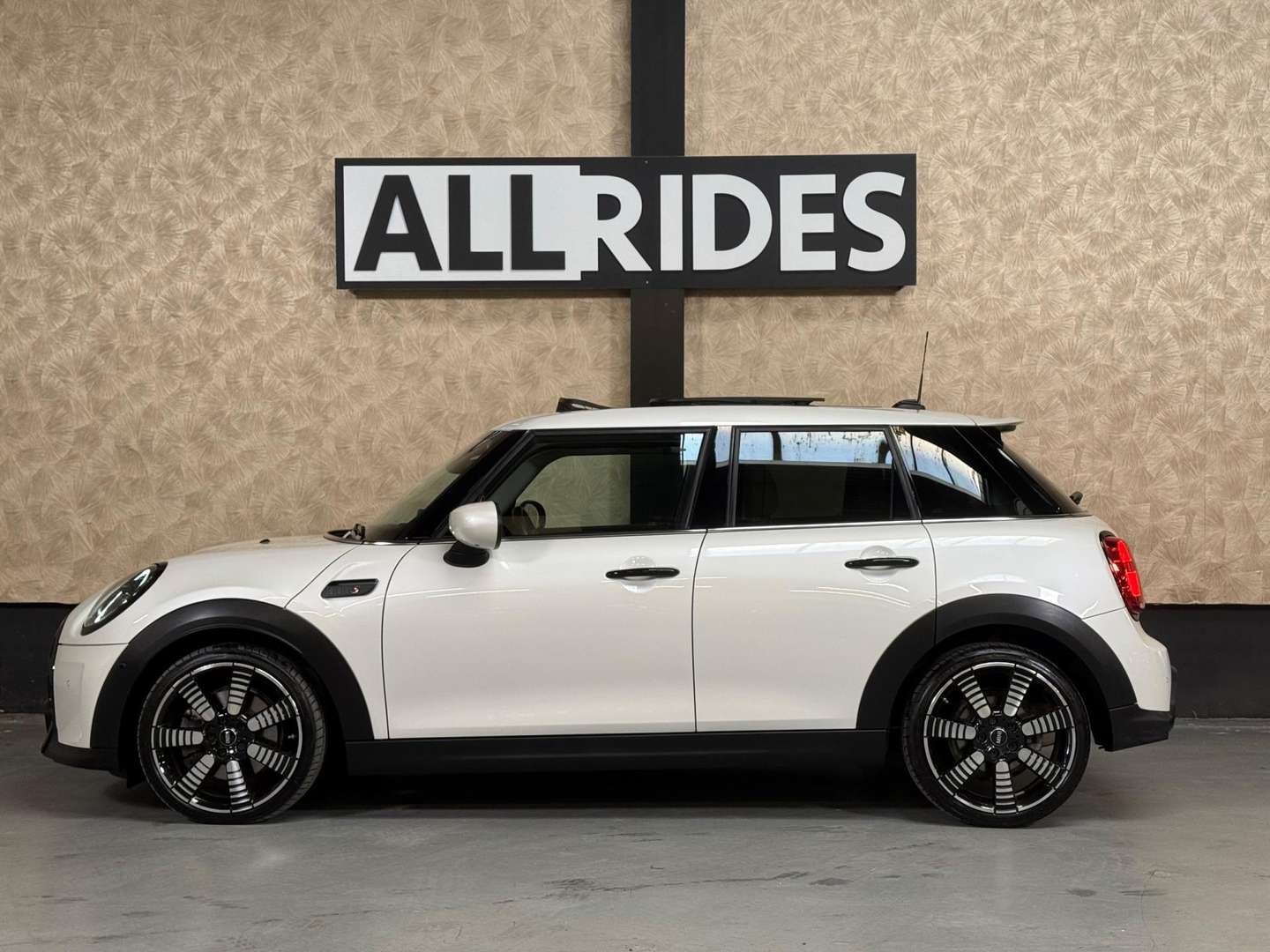 Mini Mini Essential Cooper S - 2023 - Joinsteer - #8