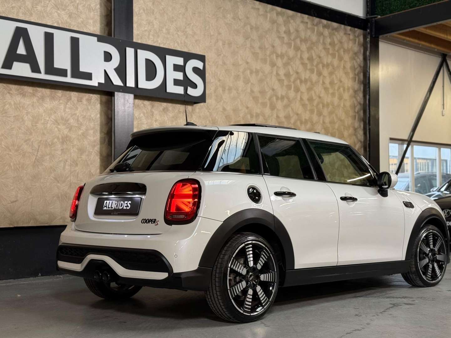 Mini Mini Essential Cooper S - 2023 - Joinsteer - #10