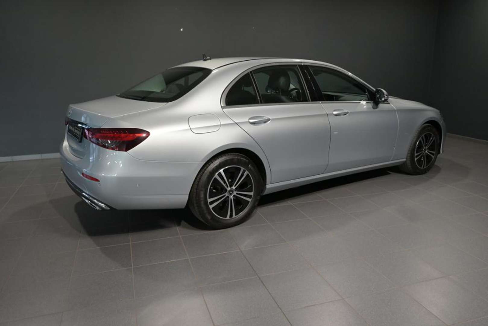 Mercedes Classe E AVANTGARDE 220 D - 2022 - Joinsteer - #2