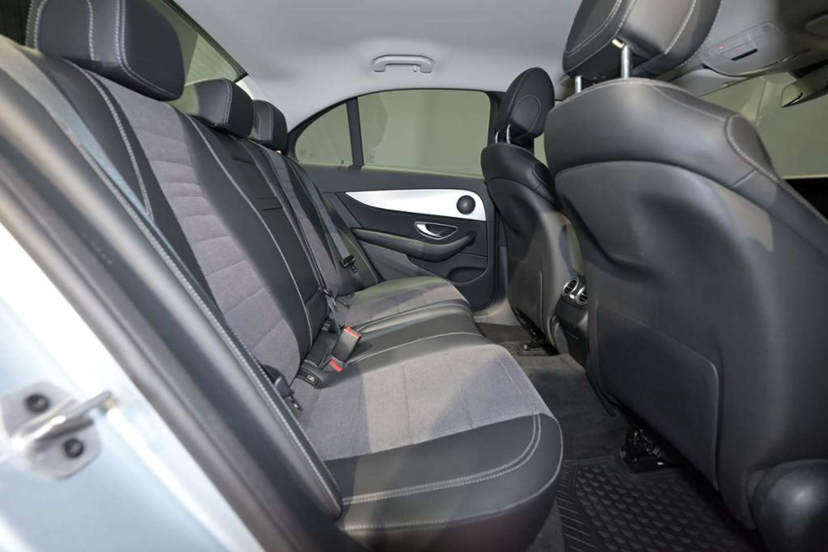 Mercedes Classe E AVANTGARDE 220 D - 2022 - Joinsteer - #6