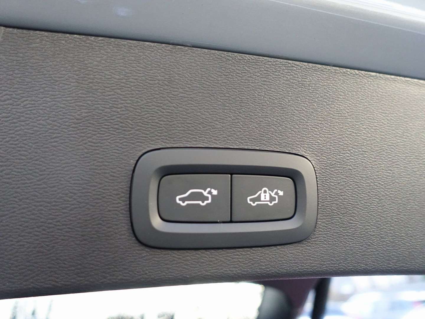 Volvo XC40 Core B3 Mild-Hybrid - 2025 - Joinsteer - #22